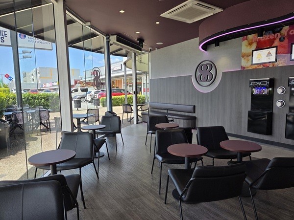 RETAIL FOOD OUTLET ON WYNNUM ROAD!