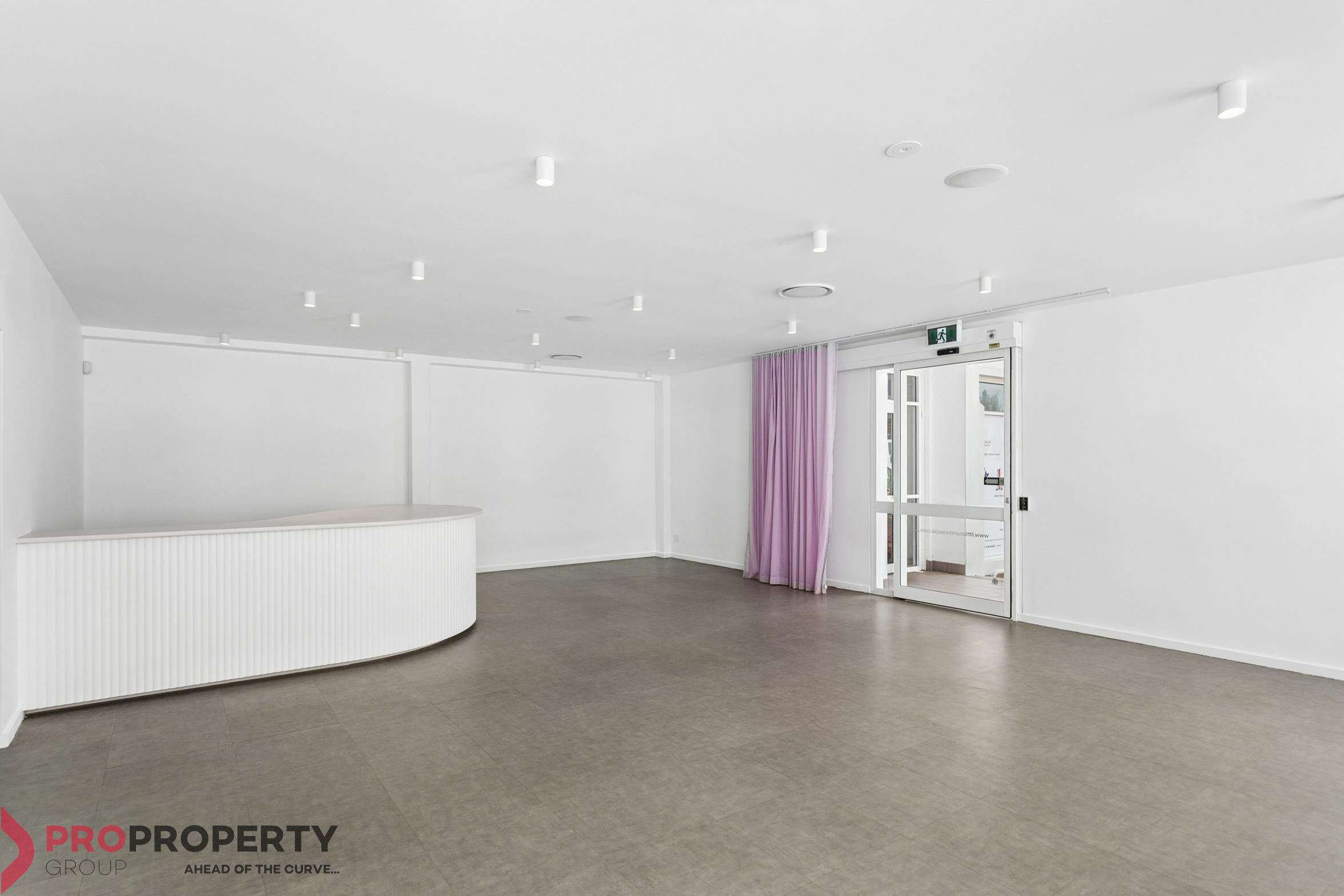 VERSATILE MOUNT HAWTHORN COMMERCIAL SPACE