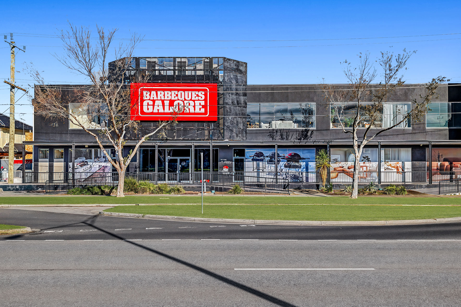 Nepean Highway's Highest-Profile LFR - Up to 100,000* Cars Daily