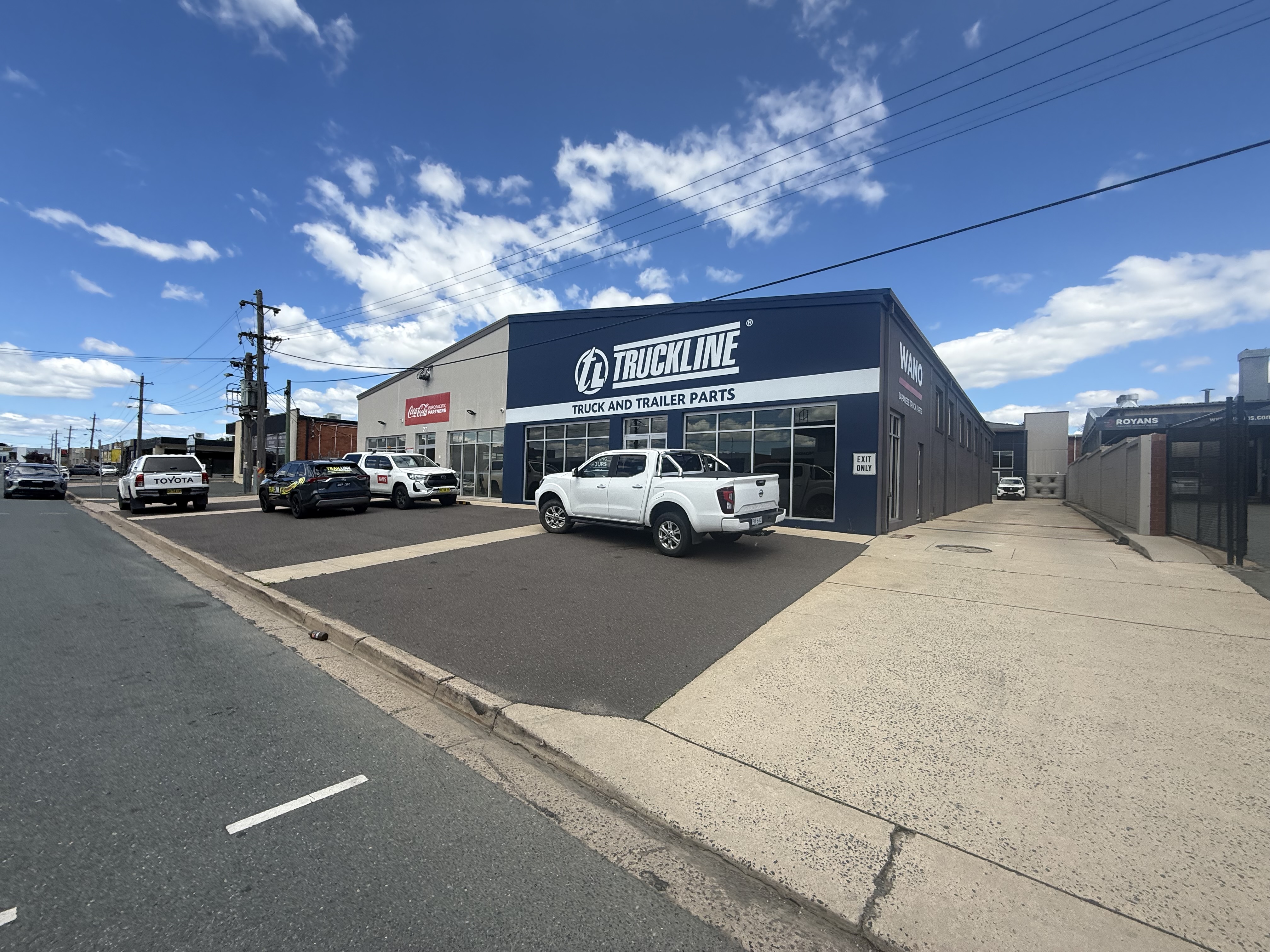 Premium Workshop & Showroom on Kembla Street