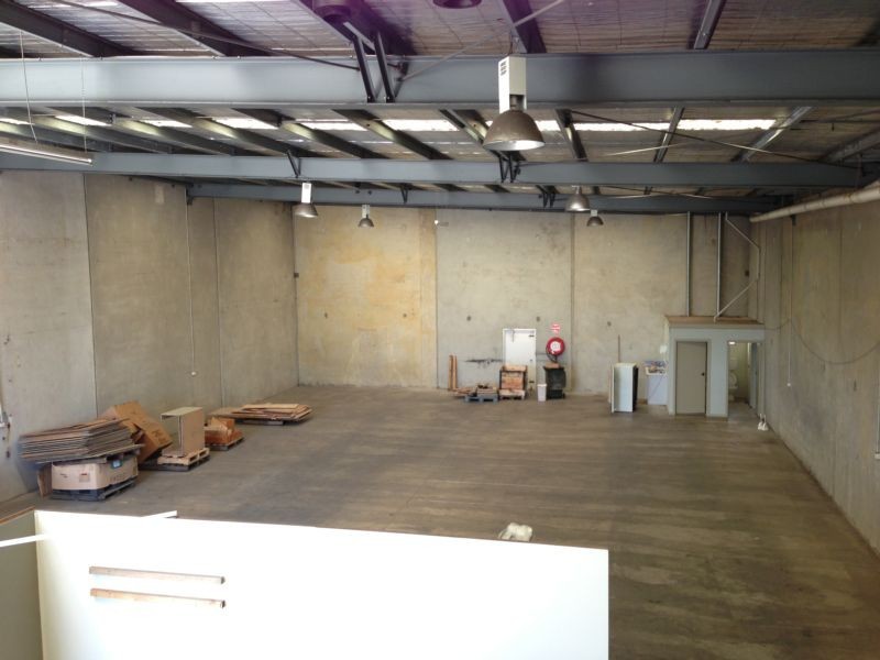 TILT PANEL HIGH CLEARANCE WAREHOUSE