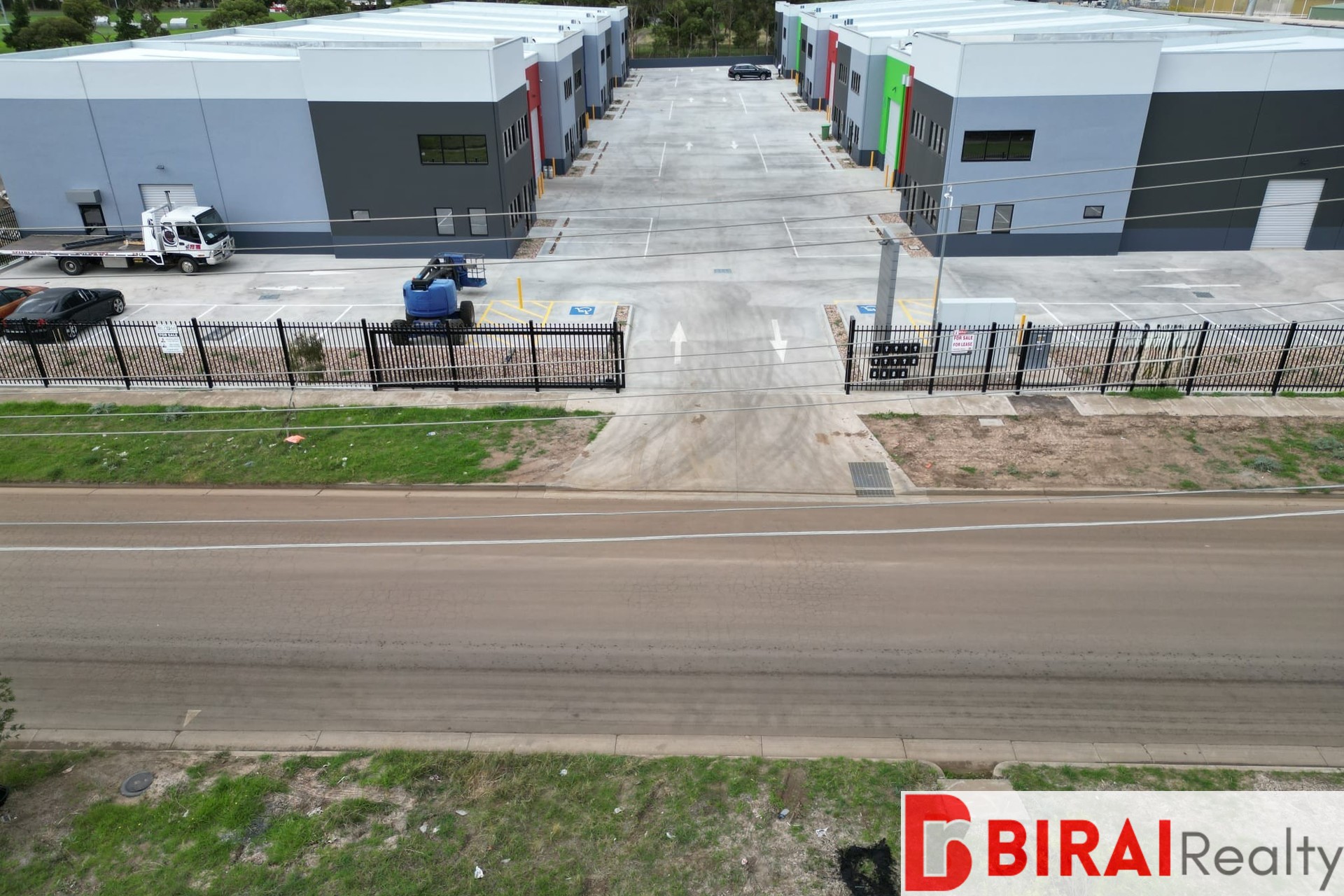 FOR LEASE | WAREHOUSE IN ARDEER 333m2*