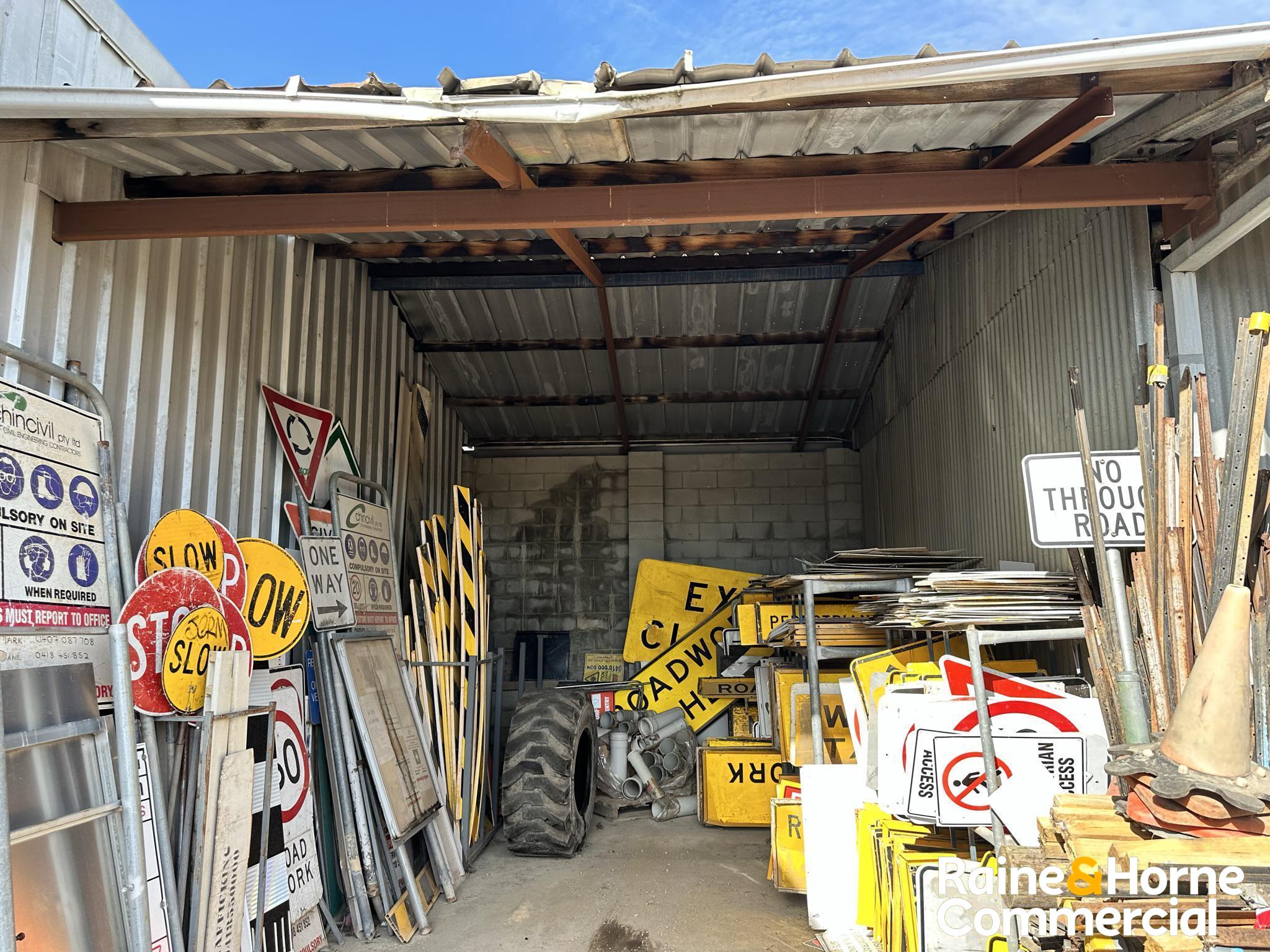 Industrial Property with Versatile Facilities