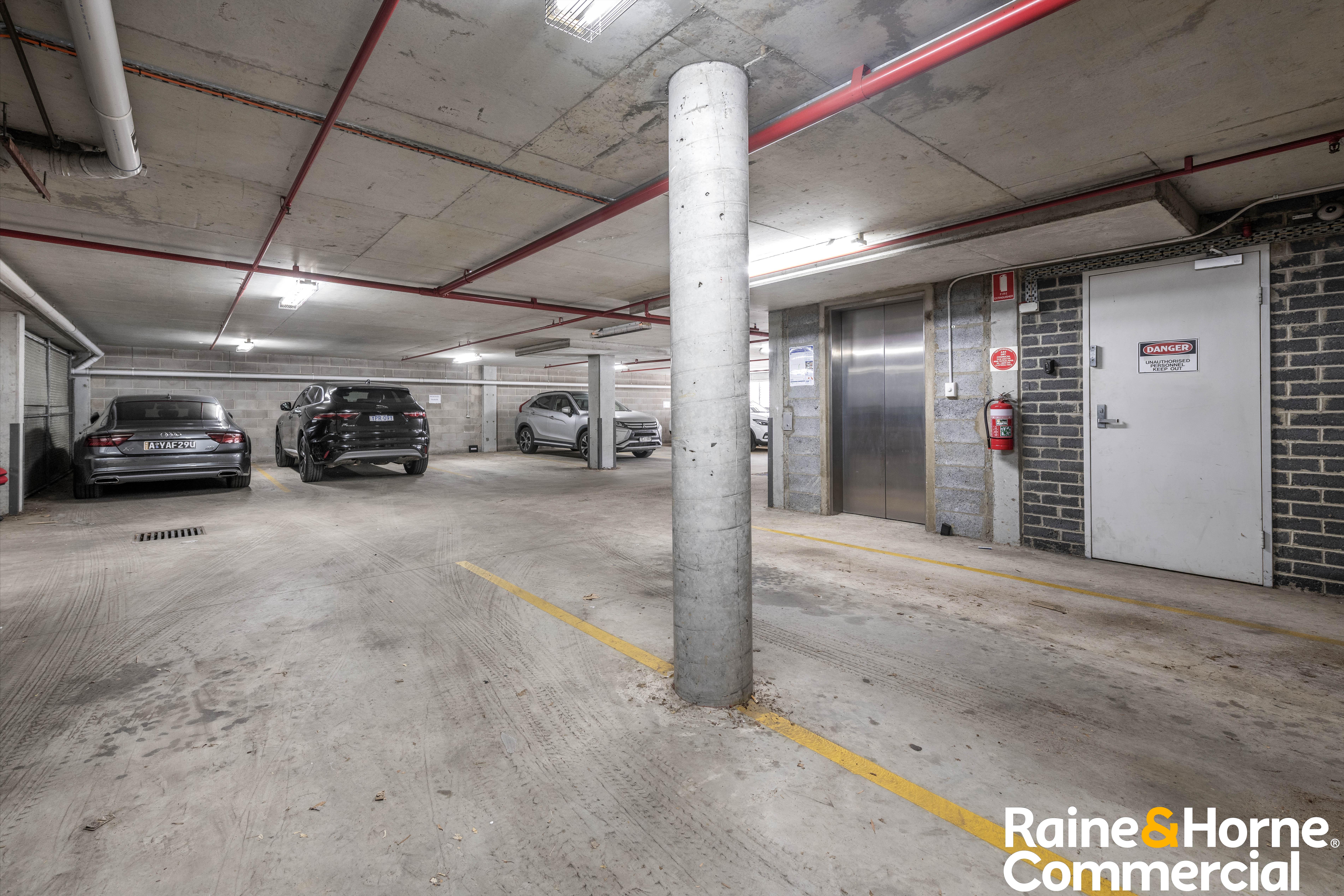 Level 1 Office on Canberra City Fringe