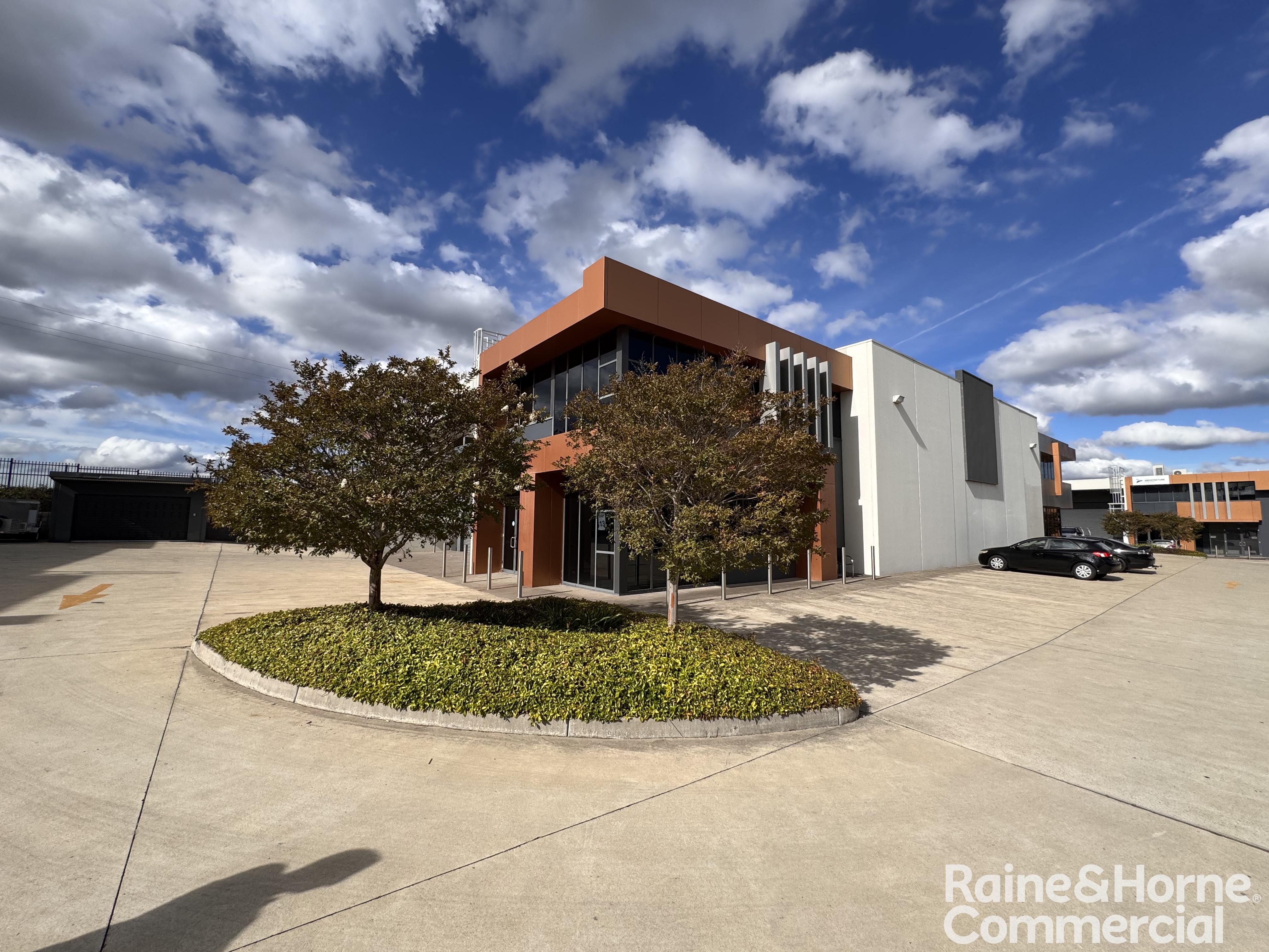 Functional Office/Warehouse in Established Industrial Precinct