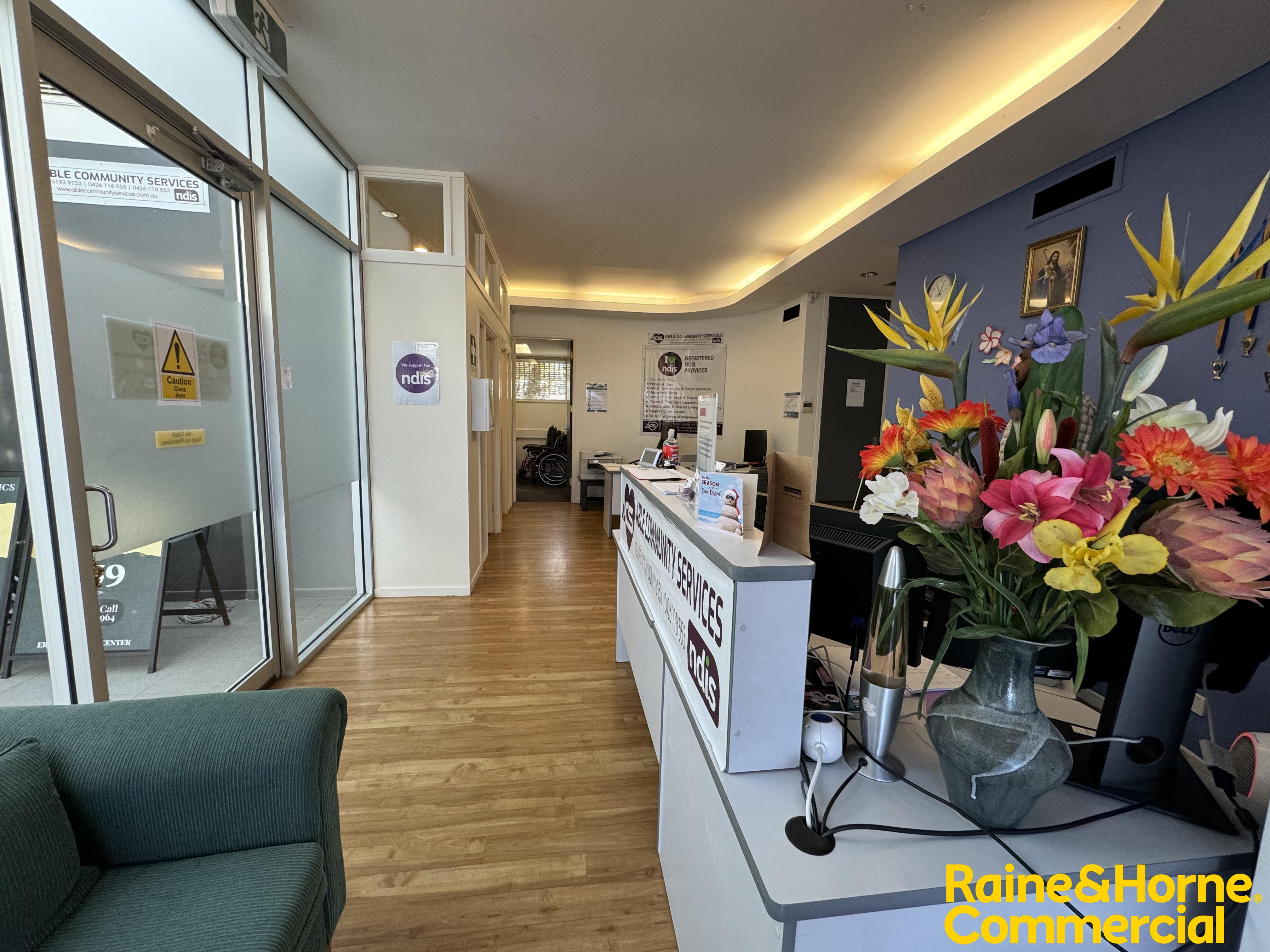 Ground Floor Office in Busy Group Centre Location