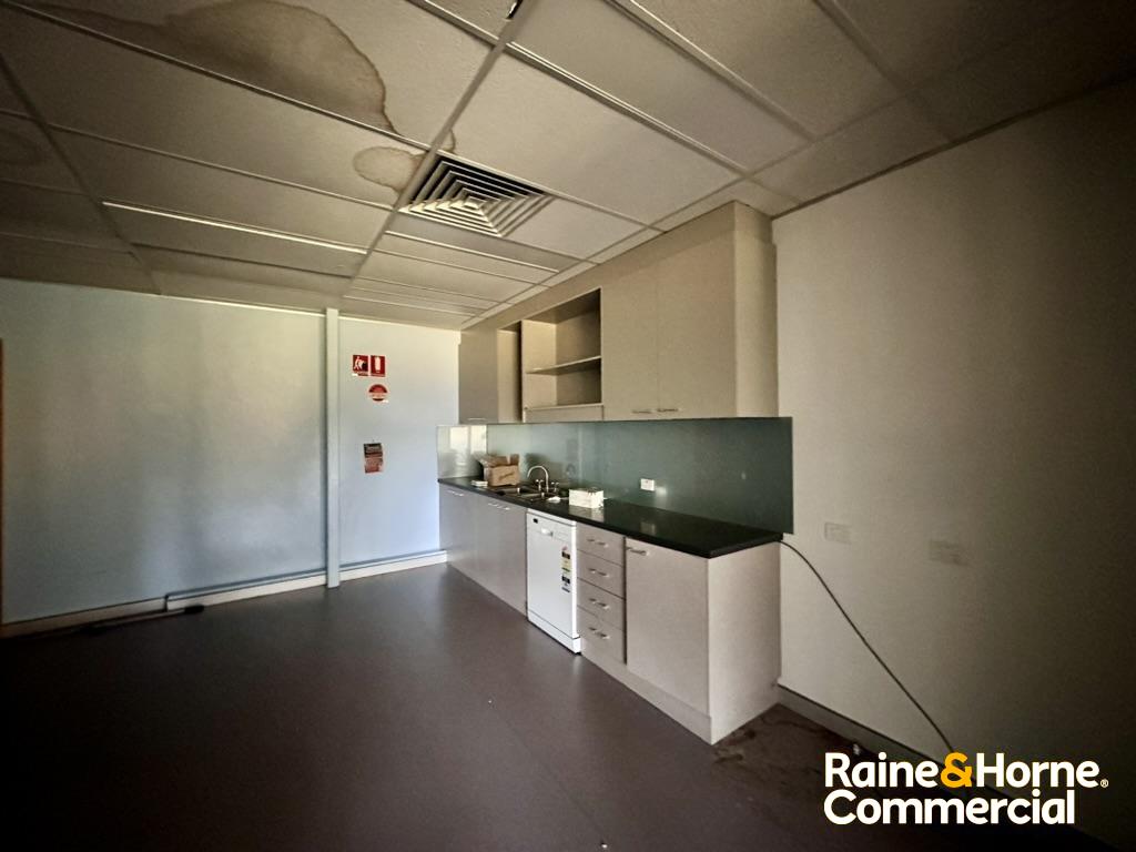 Deakin Office Leasing Opportunity