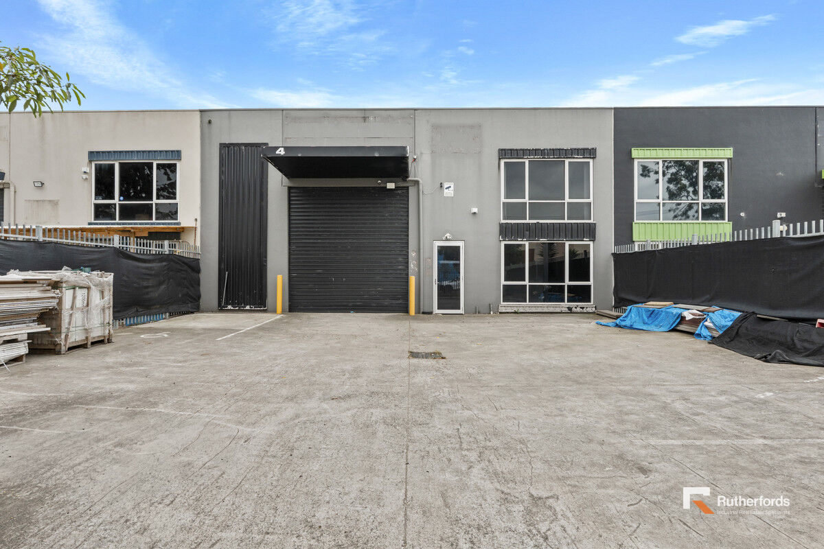 LOOK NO FURTHER  SUPERB OFFICE WAREHOUSE FOR LEASE!!