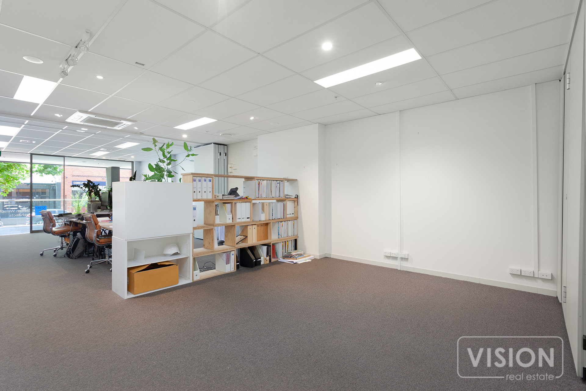 GREAT EXPOSURE OFFICE SPACE - 2X CAR PARKS
