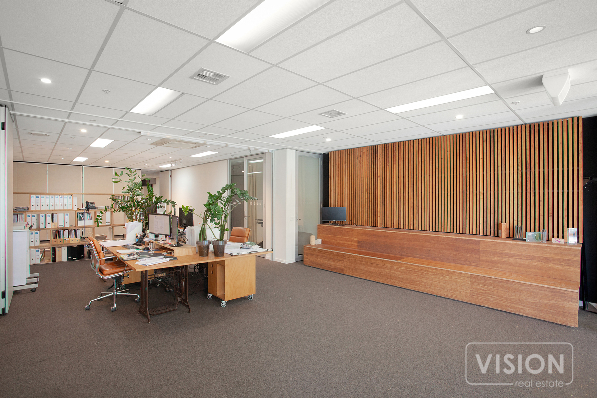 GREAT EXPOSURE OFFICE SPACE - 2X CAR PARKS