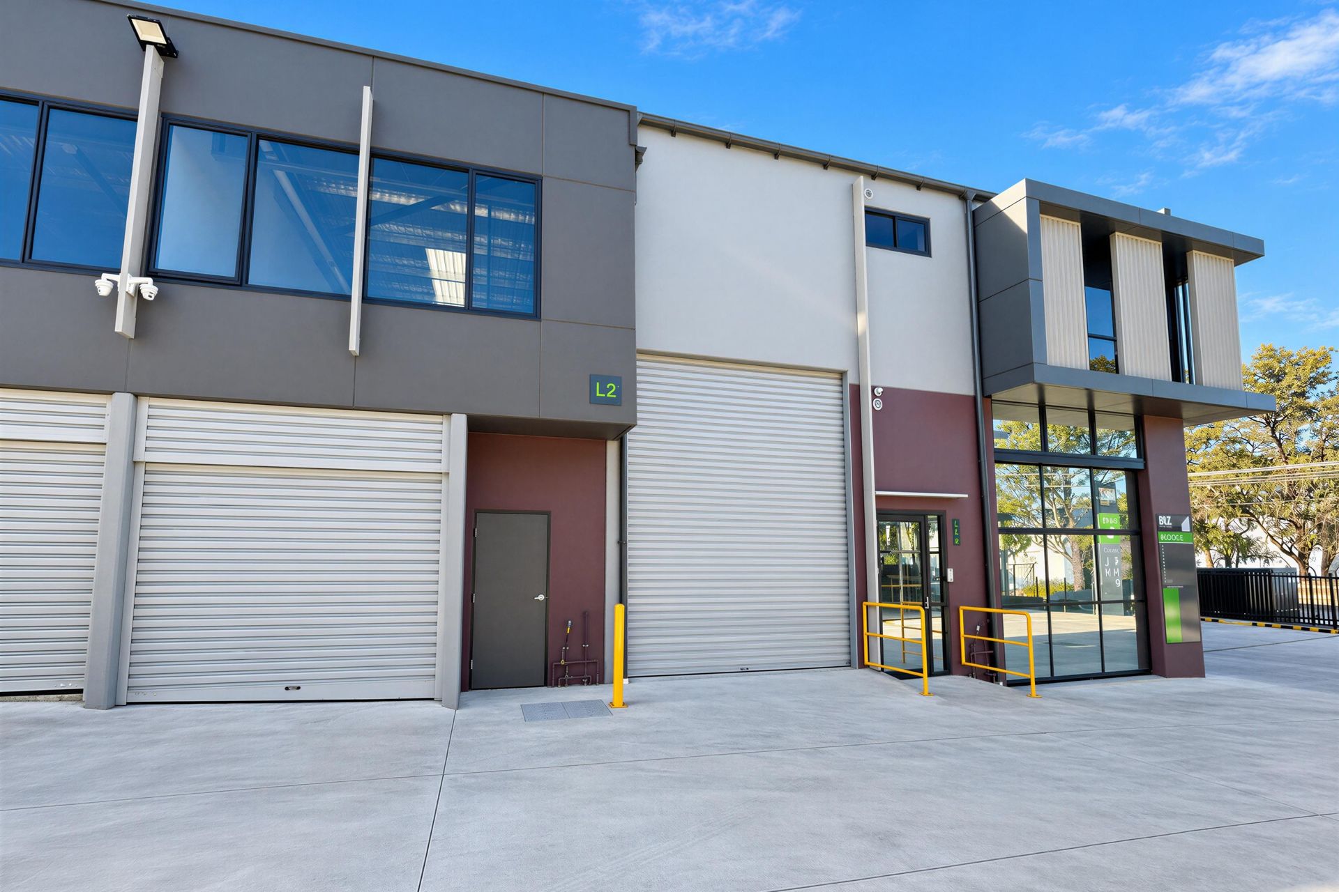 High-Clearance Office/Warehouse in BIZ Homebush