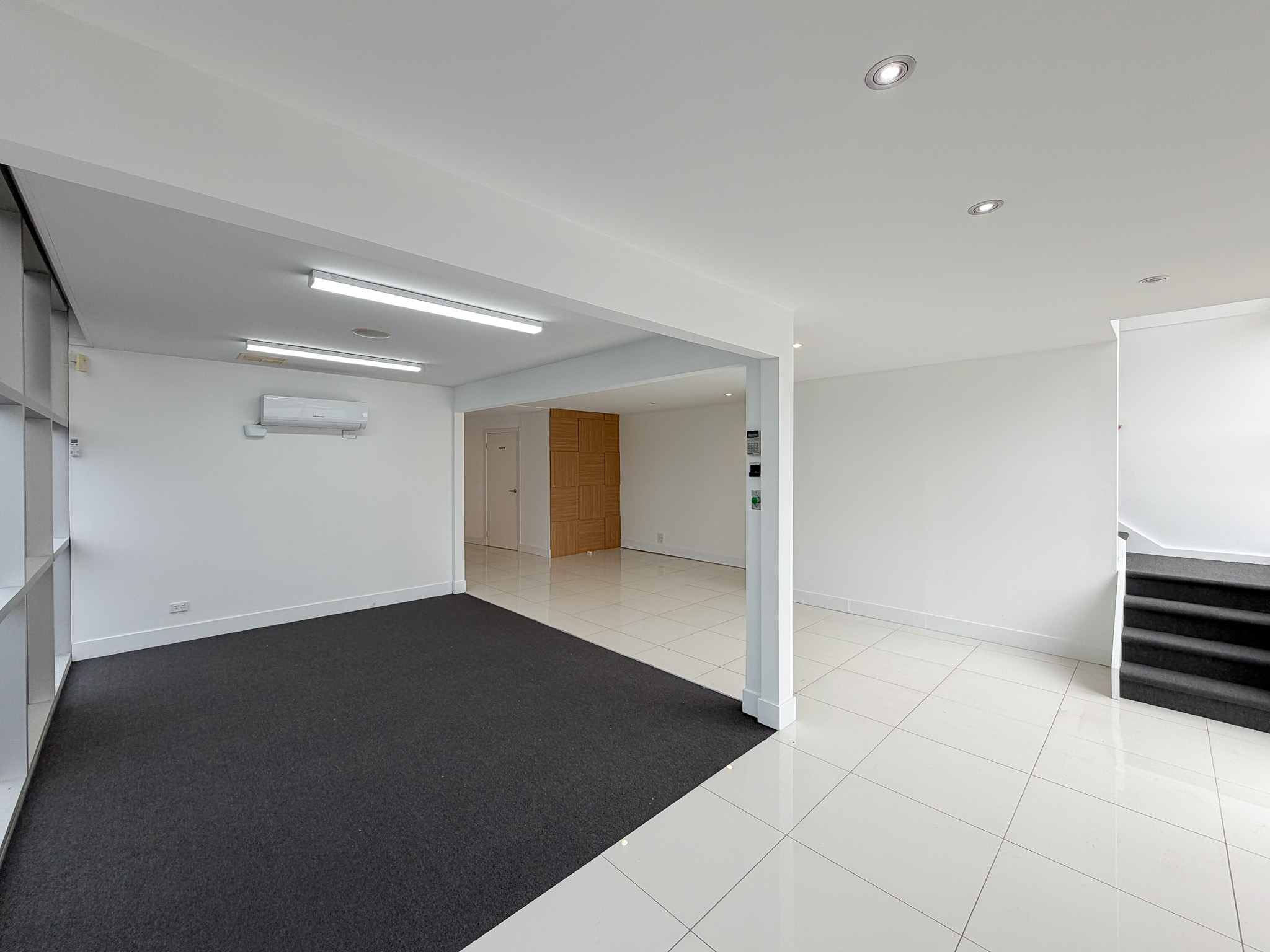 High Exposure Showroom w/ Office