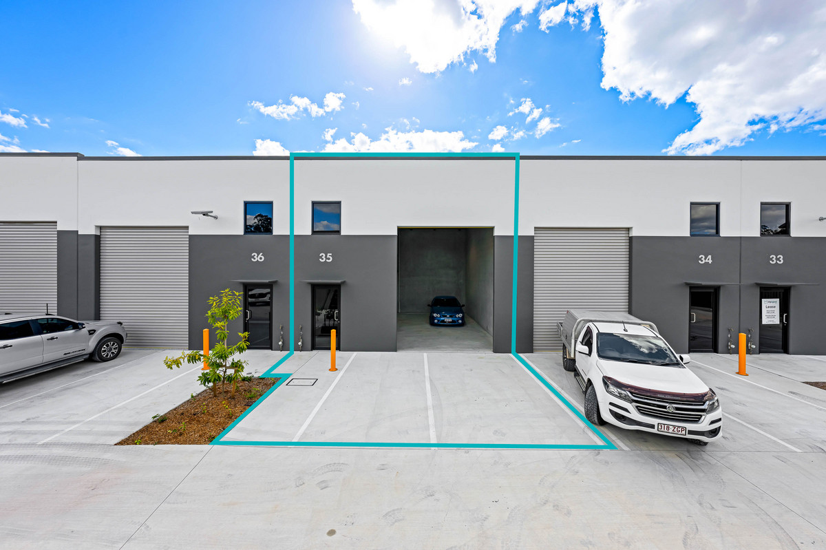 3 x 105sqm Brand New Industrial Warehouse/Office Units. 2 Car Spaces Each.