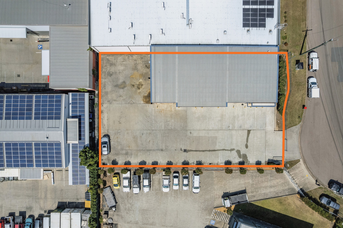 Freestanding industrial facility with office and secure hardstand