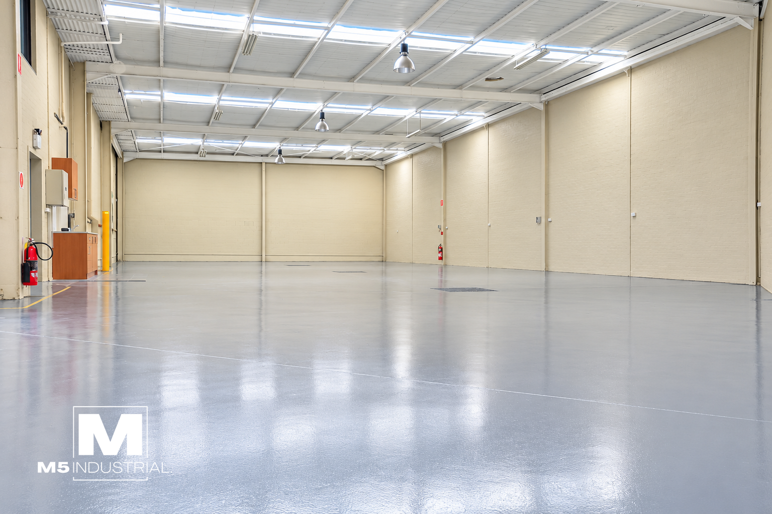 400sqm Warehouse & Office - 40ft Container Friendly Warehouse & 4 Car Spaces