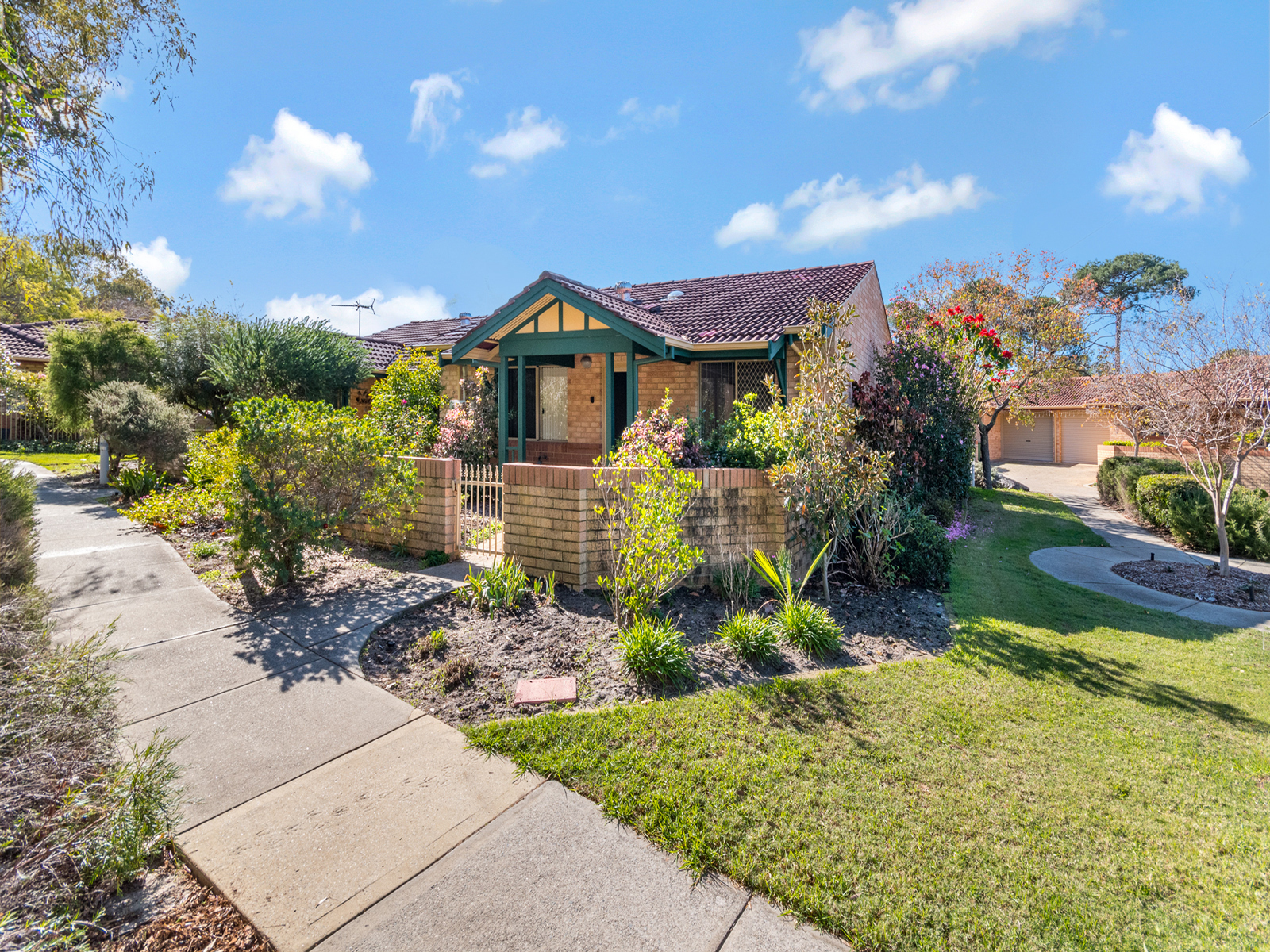 Collier Park Village1 Como EX 6