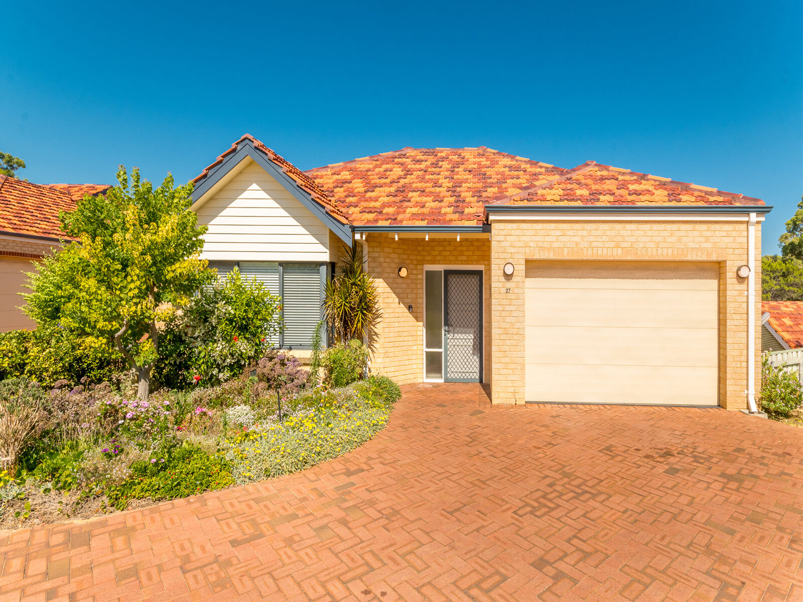 HOME OPEN - SAT 24TH JAN - 12.00PM - 1.00PM - Rare Opportunity to Move into Moline Retirement Village and Experience your New Relaxed Lifestyle!