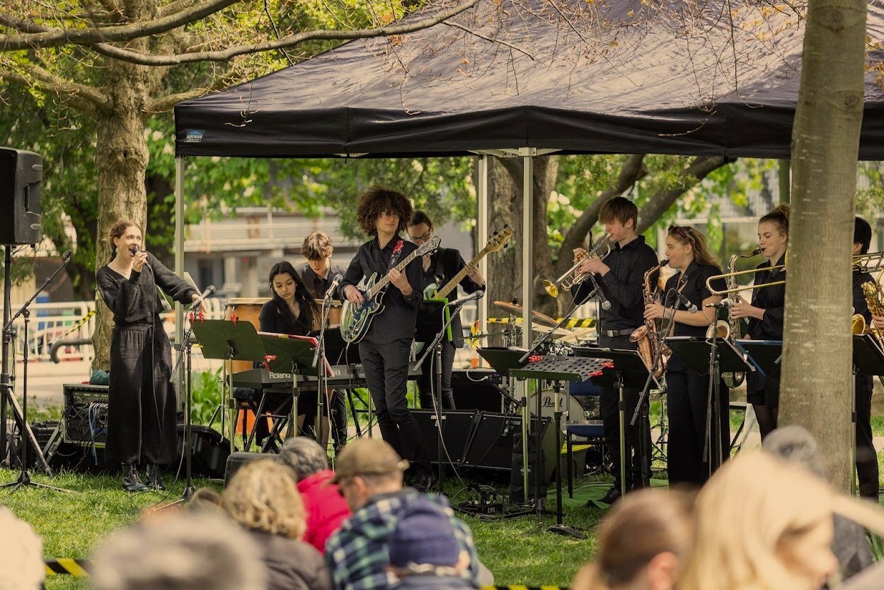 Bands at Riverside Market