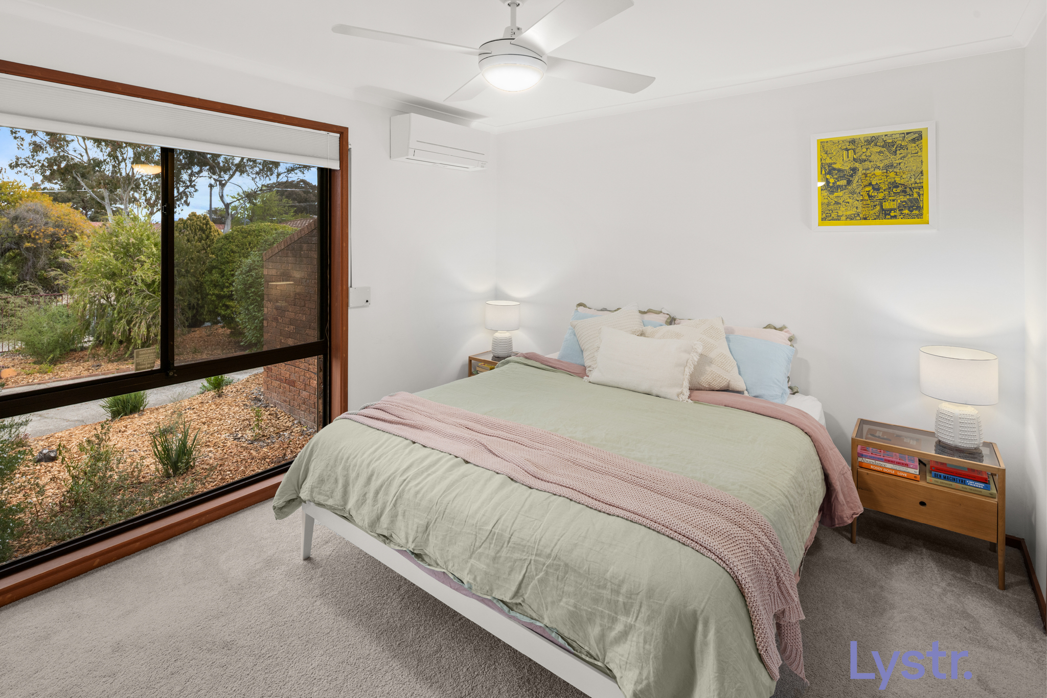 Property photo 8 of 15 for 13 Bruxner Close, Gowrie ACT 2904