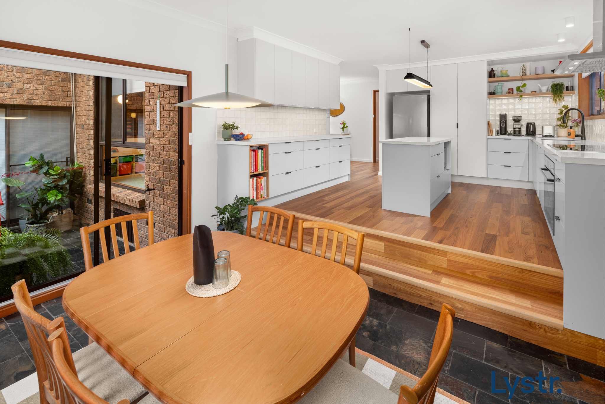 Property photo 3 of 15 for 13 Bruxner Close, Gowrie ACT 2904