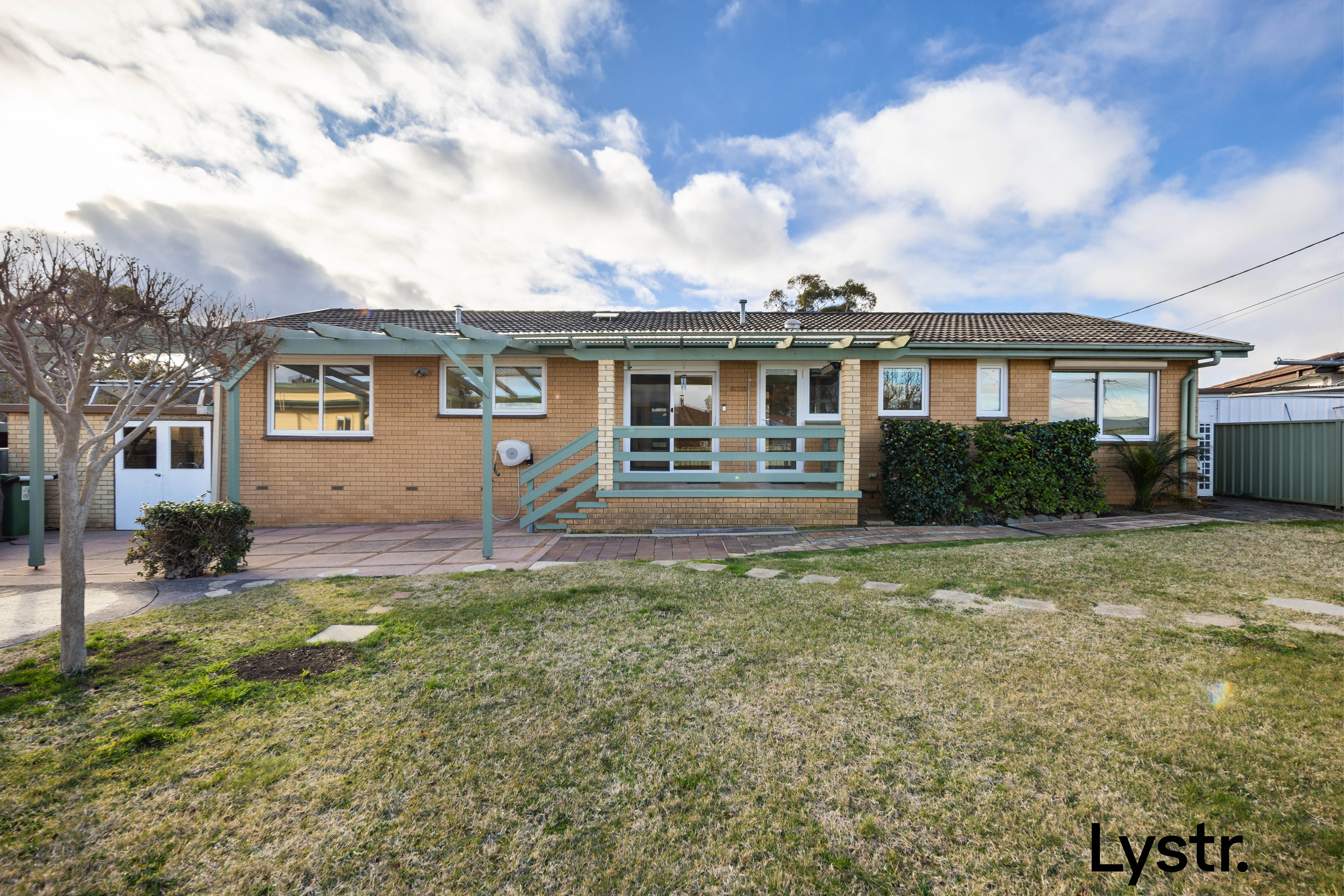 Property photo 13 of 14 for 33 Brunswick Circuit, Kaleen ACT 2617