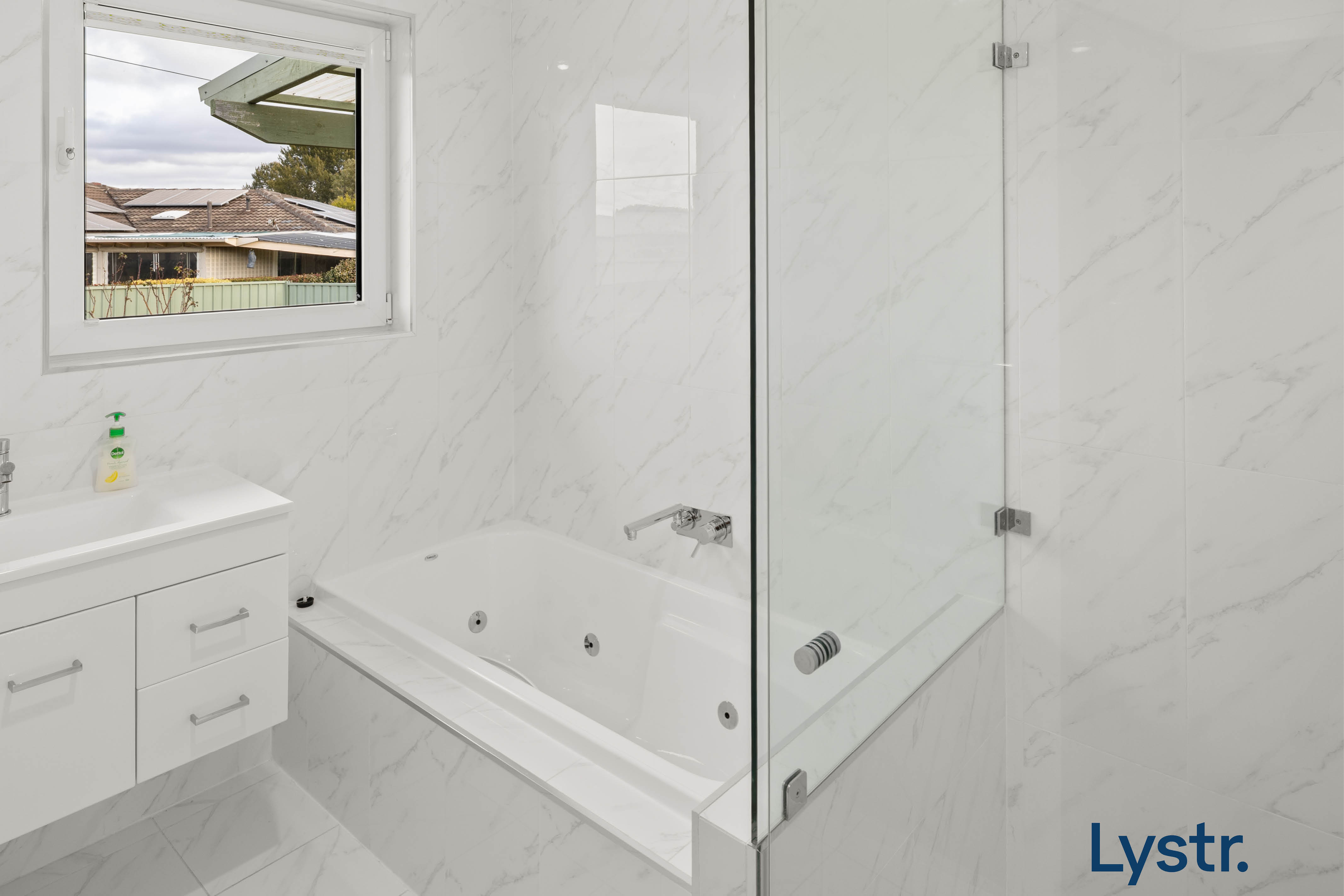 Property photo 11 of 14 for 33 Brunswick Circuit, Kaleen ACT 2617