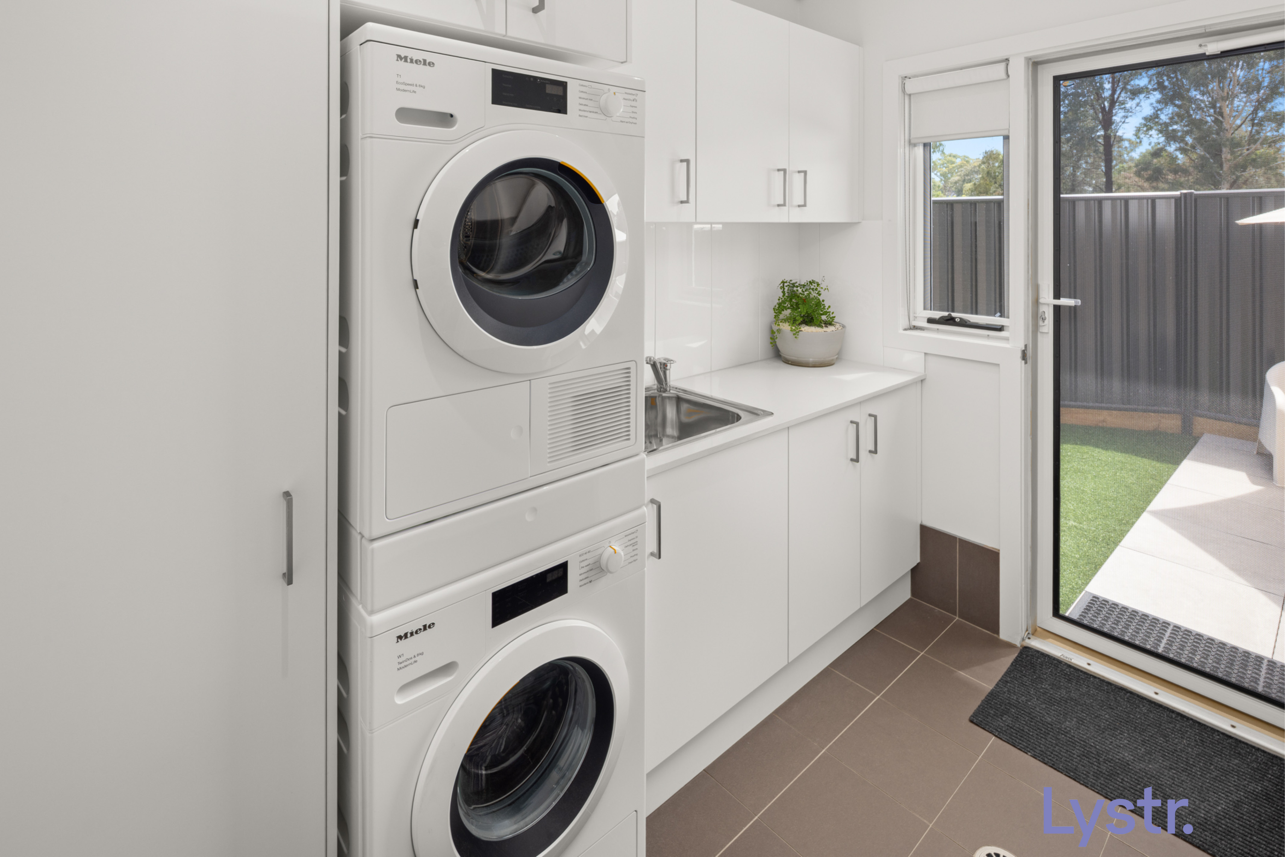 Property photo 13 of 15 for 7 Dickins Street, Forde ACT 2914