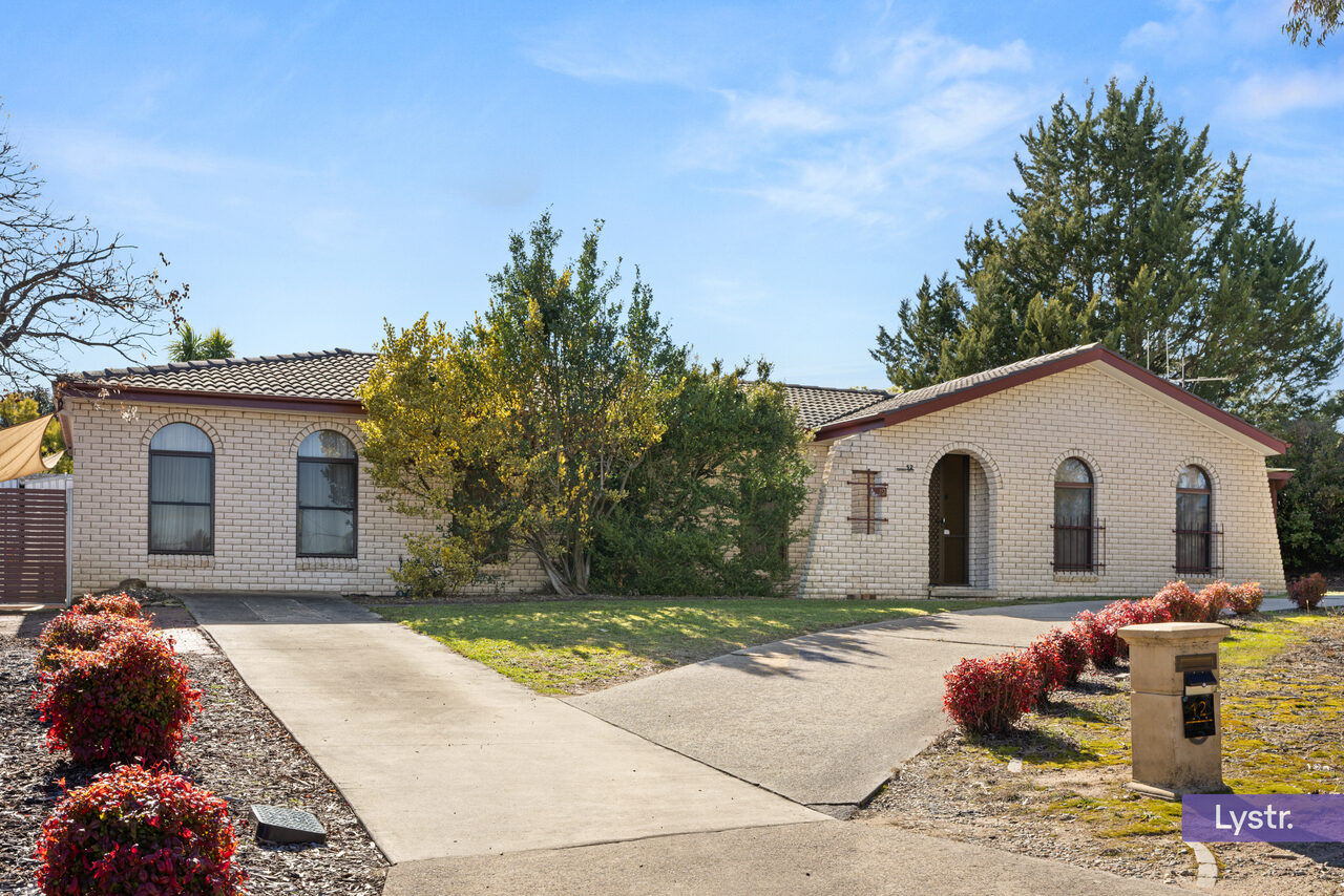 Property photo 1 of 16 for 12 Kinchela Crescent, Latham ACT 2615
