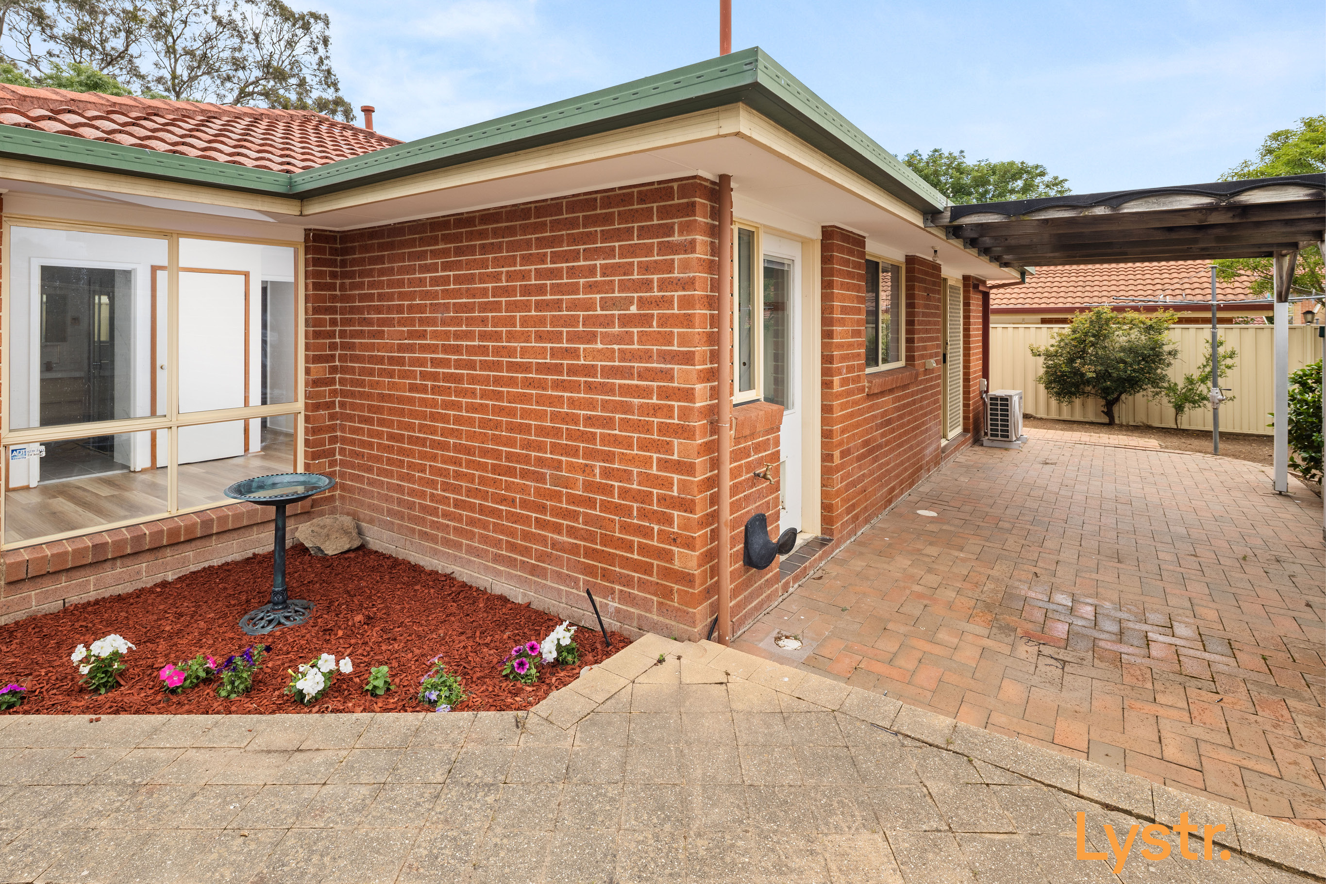 Property photo 16 of 19 for 40 Corringle Close, Amaroo ACT 2914
