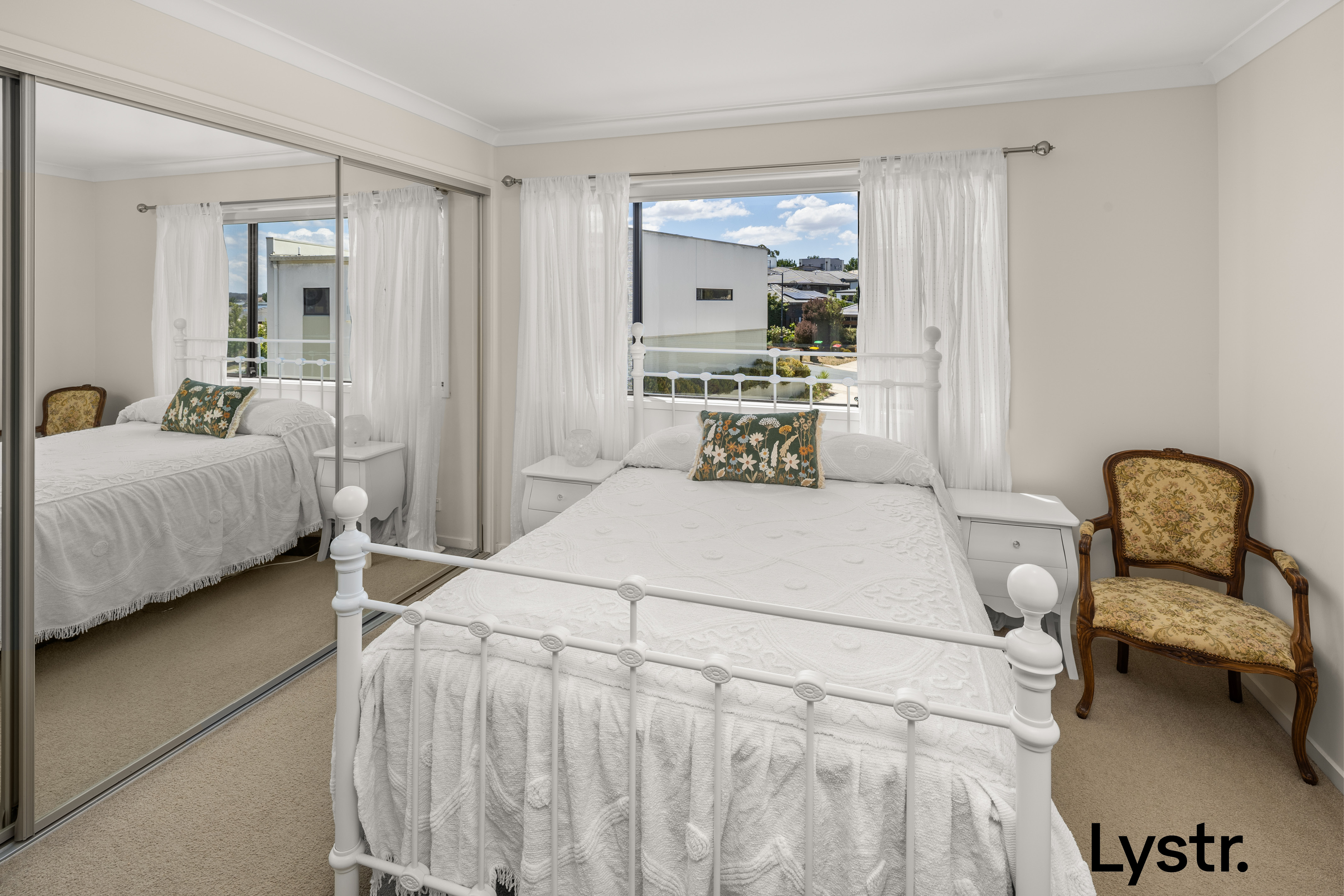 Property photo 13 of 19 for 46 Whitrod Avenue, Casey ACT 2913
