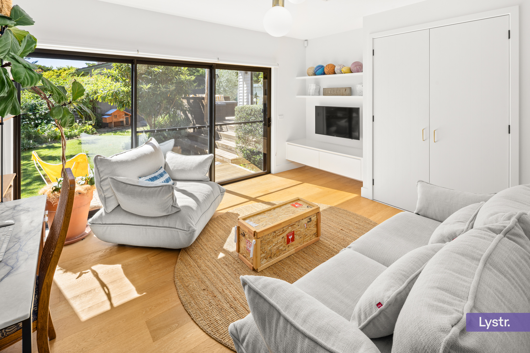 Property photo 9 of 25 for 7 Threlfall Street, Chifley ACT 2606