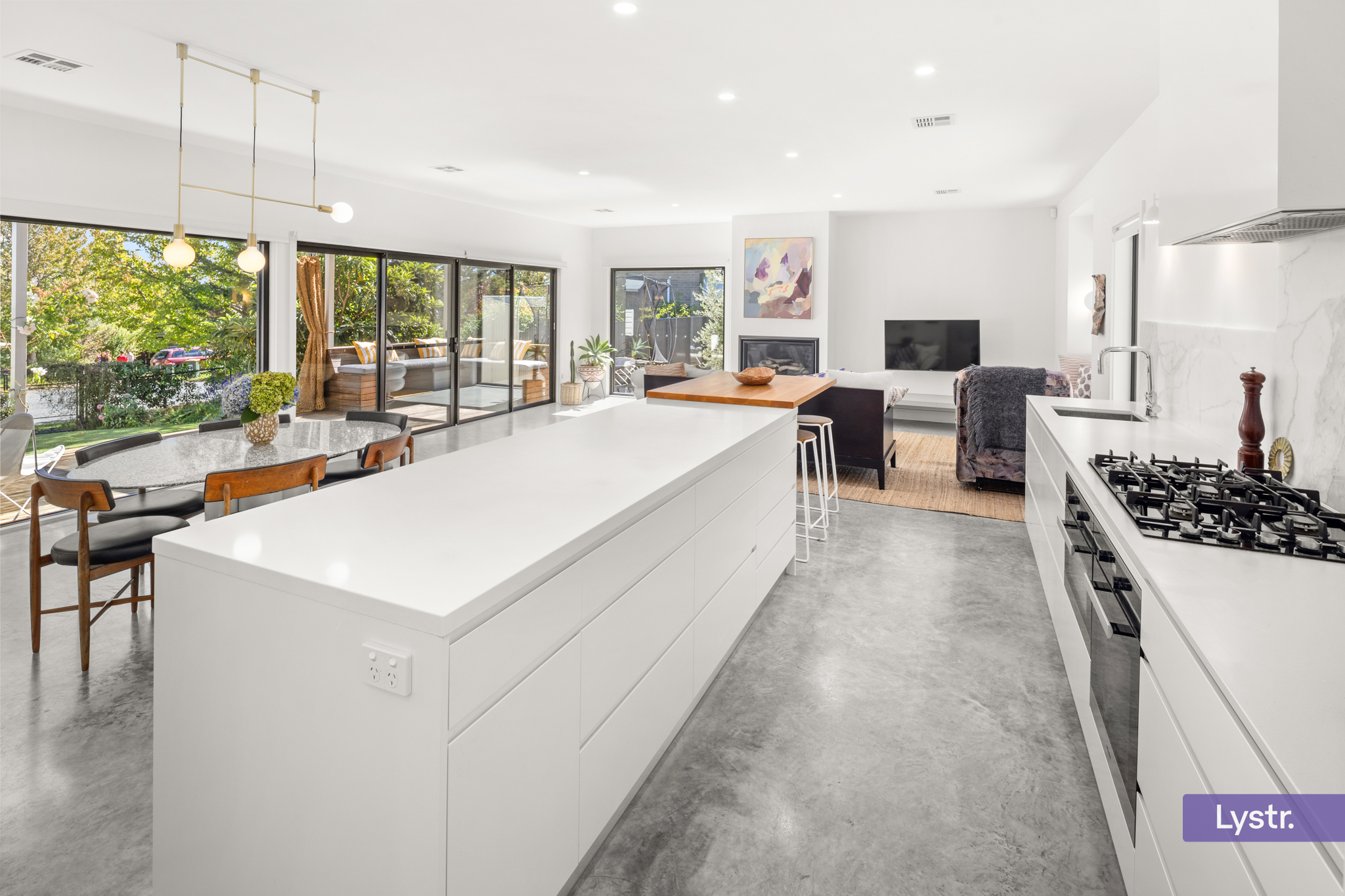 Property photo 5 of 25 for 7 Threlfall Street, Chifley ACT 2606
