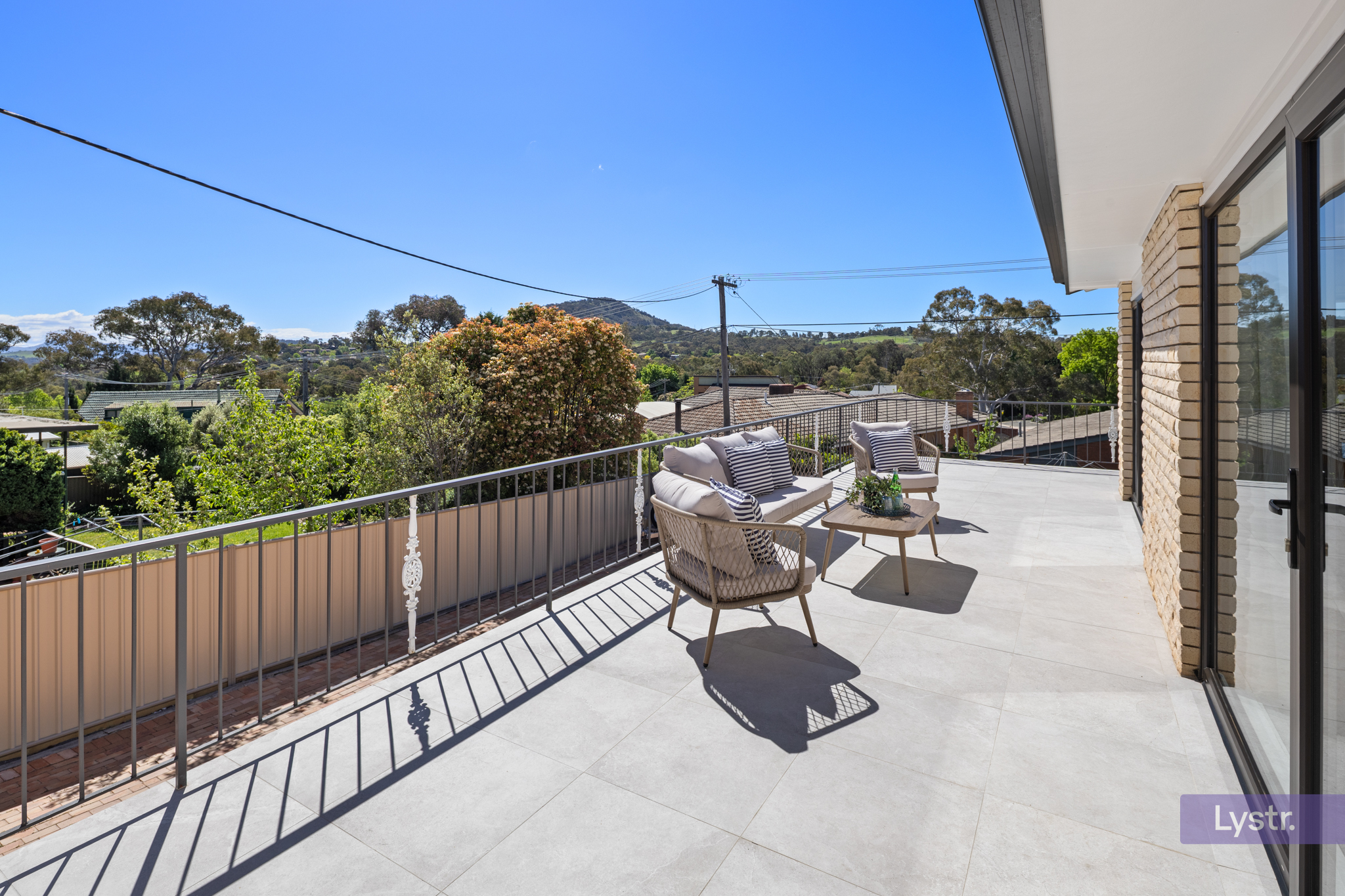 Property photo 8 of 12 for 38 Carr Crescent, Wanniassa ACT 2903