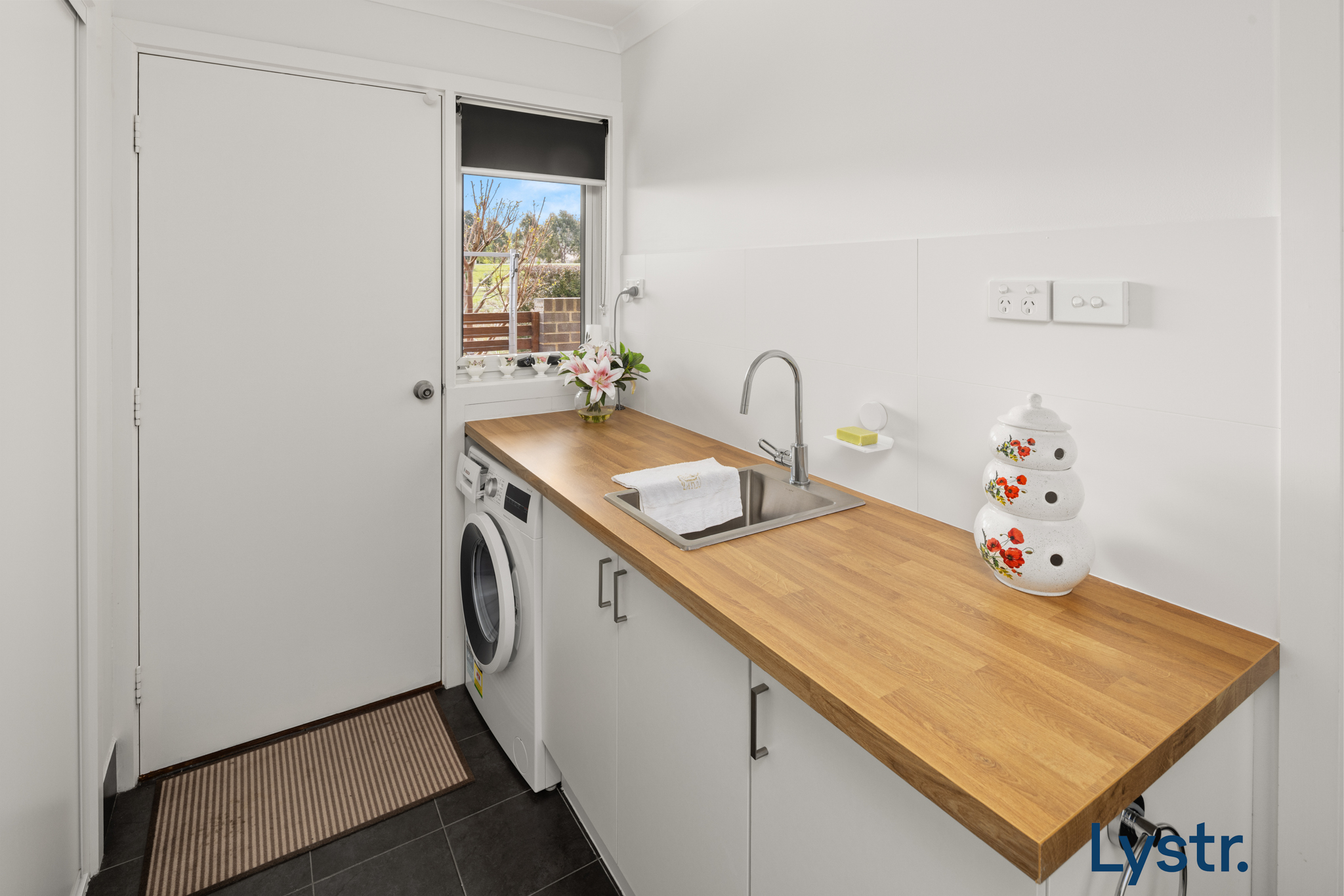 Property photo 9 of 13 for 8/35 Laird Crescent, Forde ACT 2914