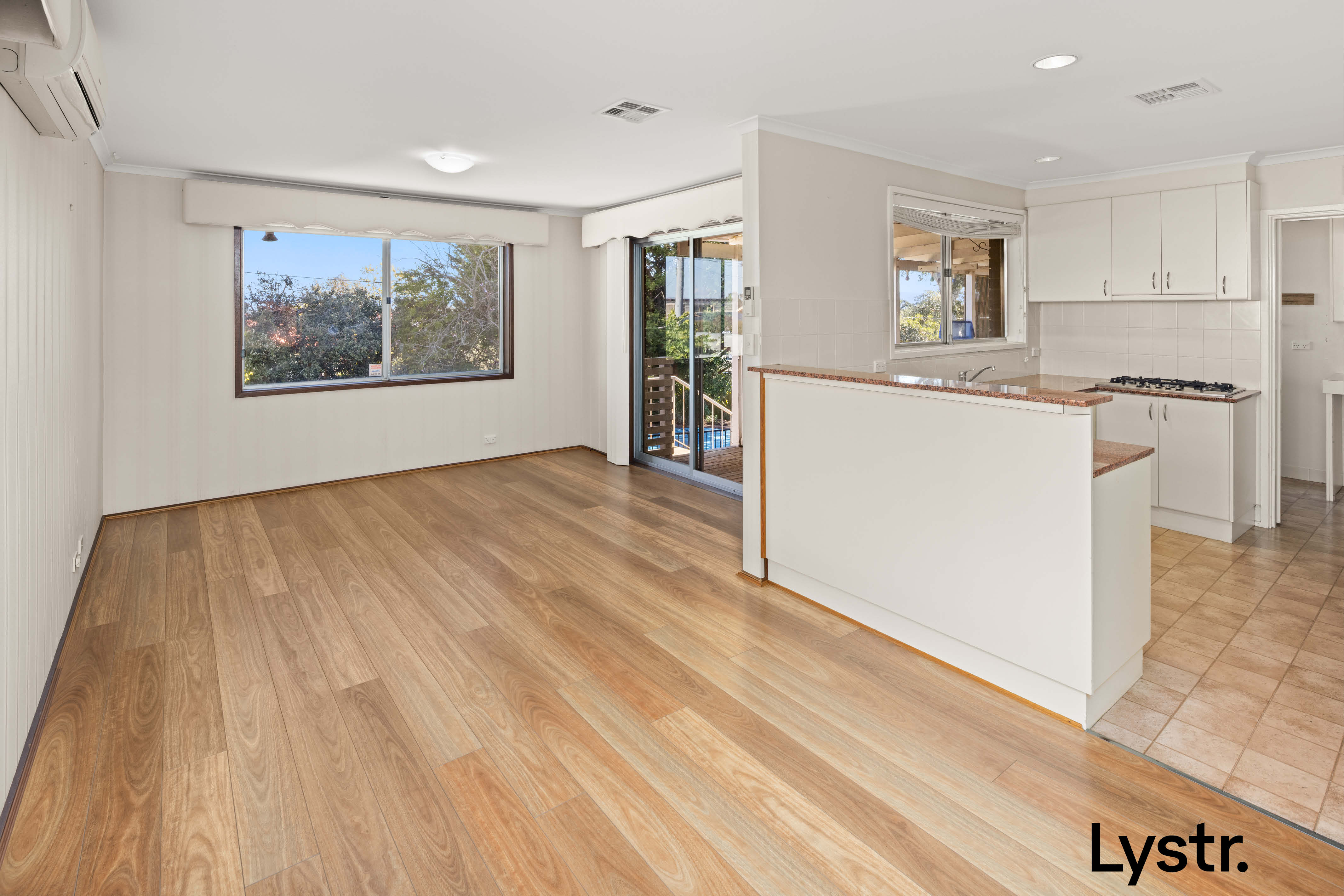 Property photo 2 of 16 for 7 Herschell Circuit, Flynn ACT 2615