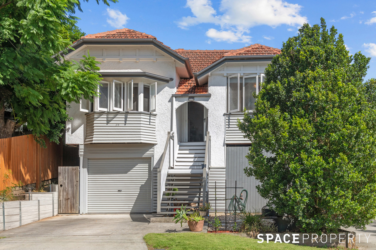 Full width banner image