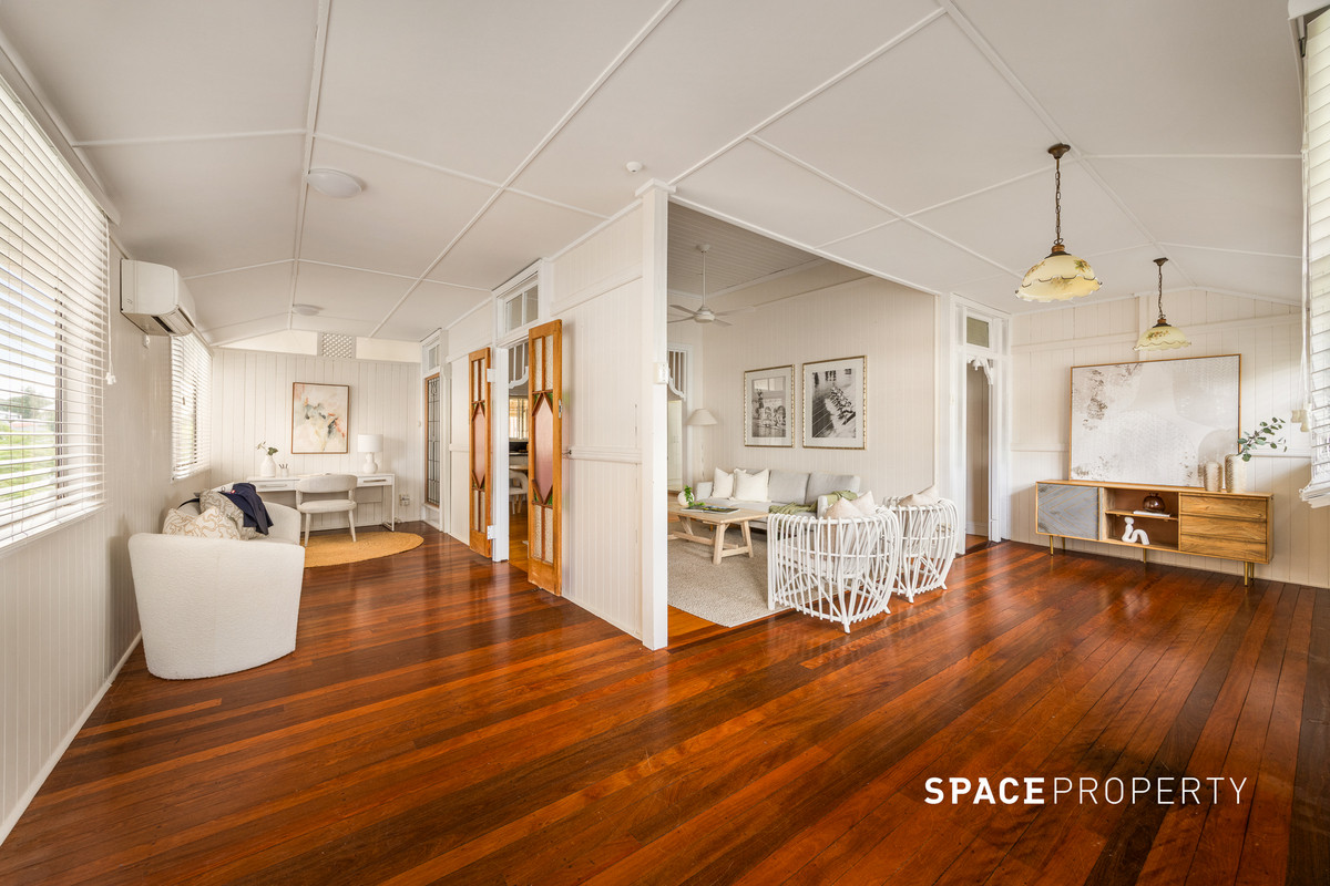 Full width banner image