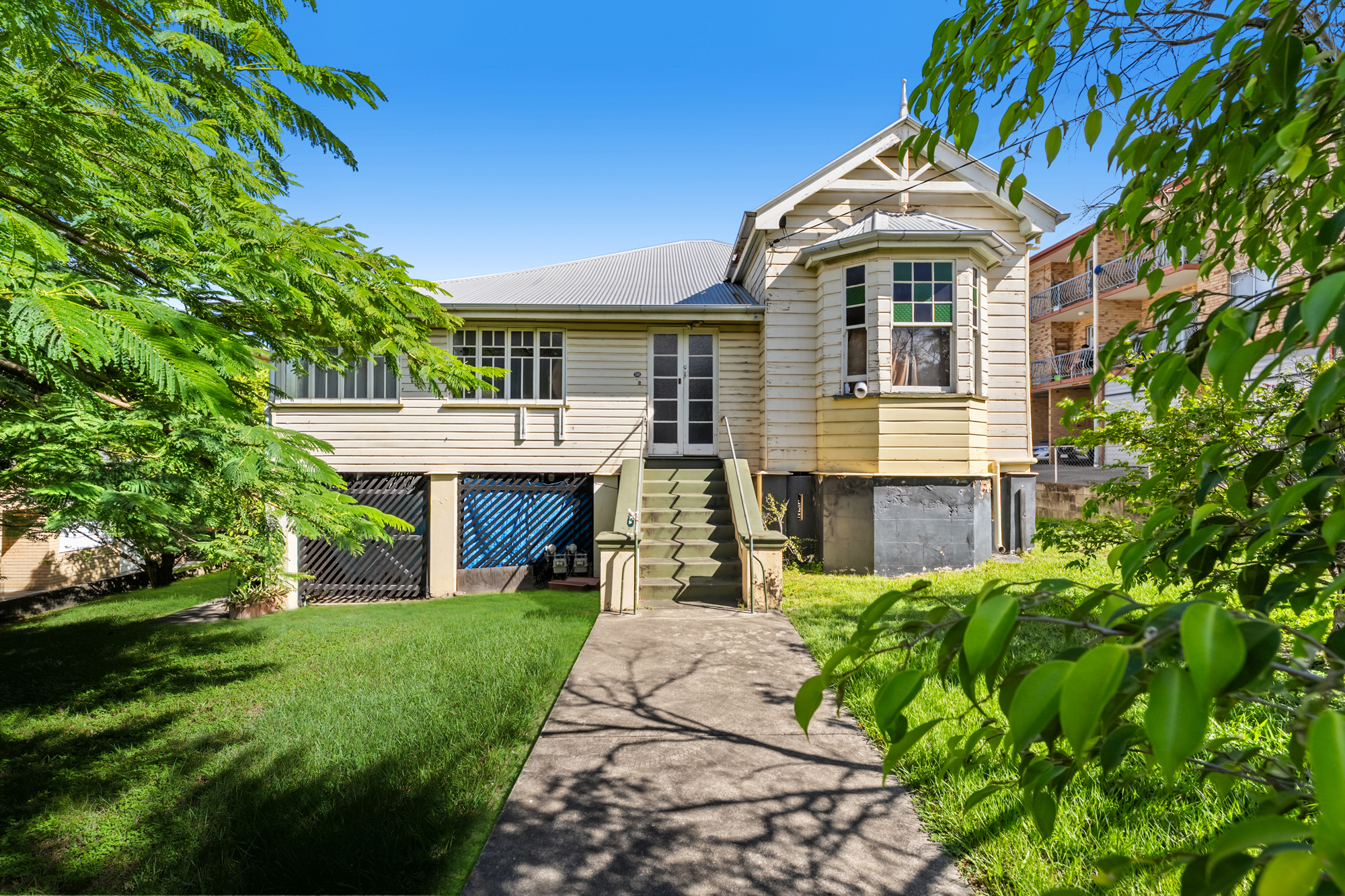 Property enquiry form background image