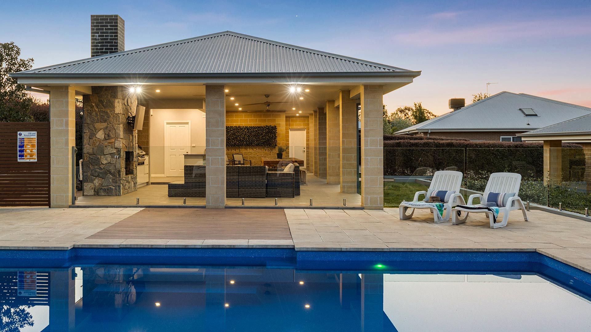 Full width banner image