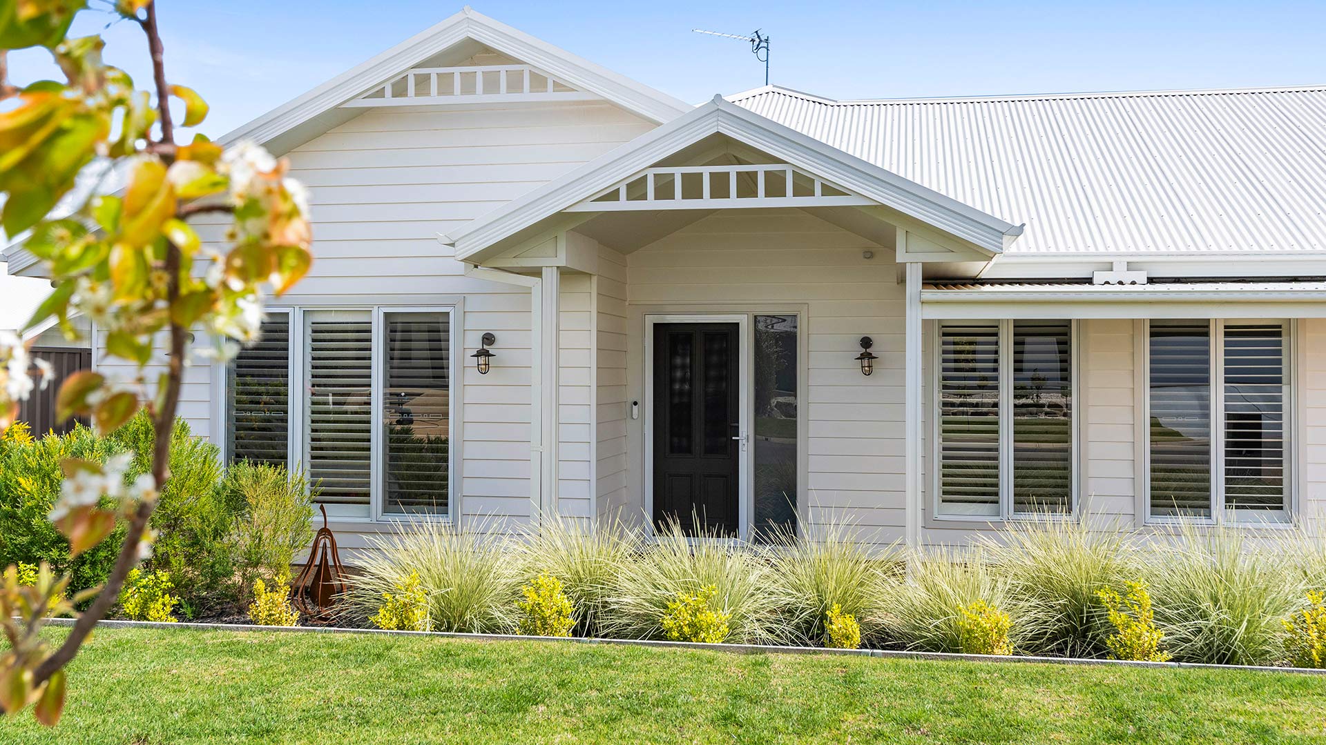 Full width banner image