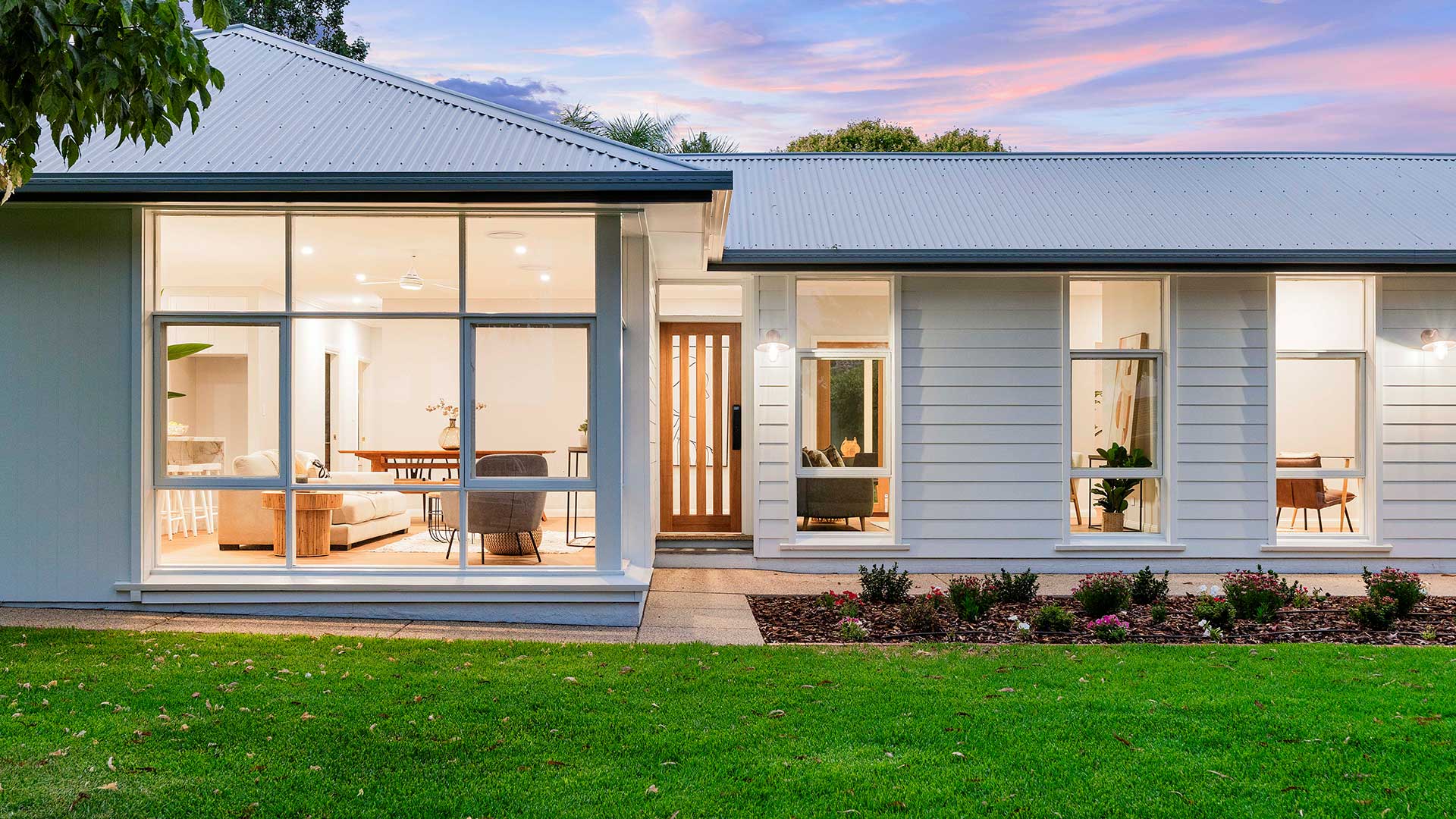 Full width banner image