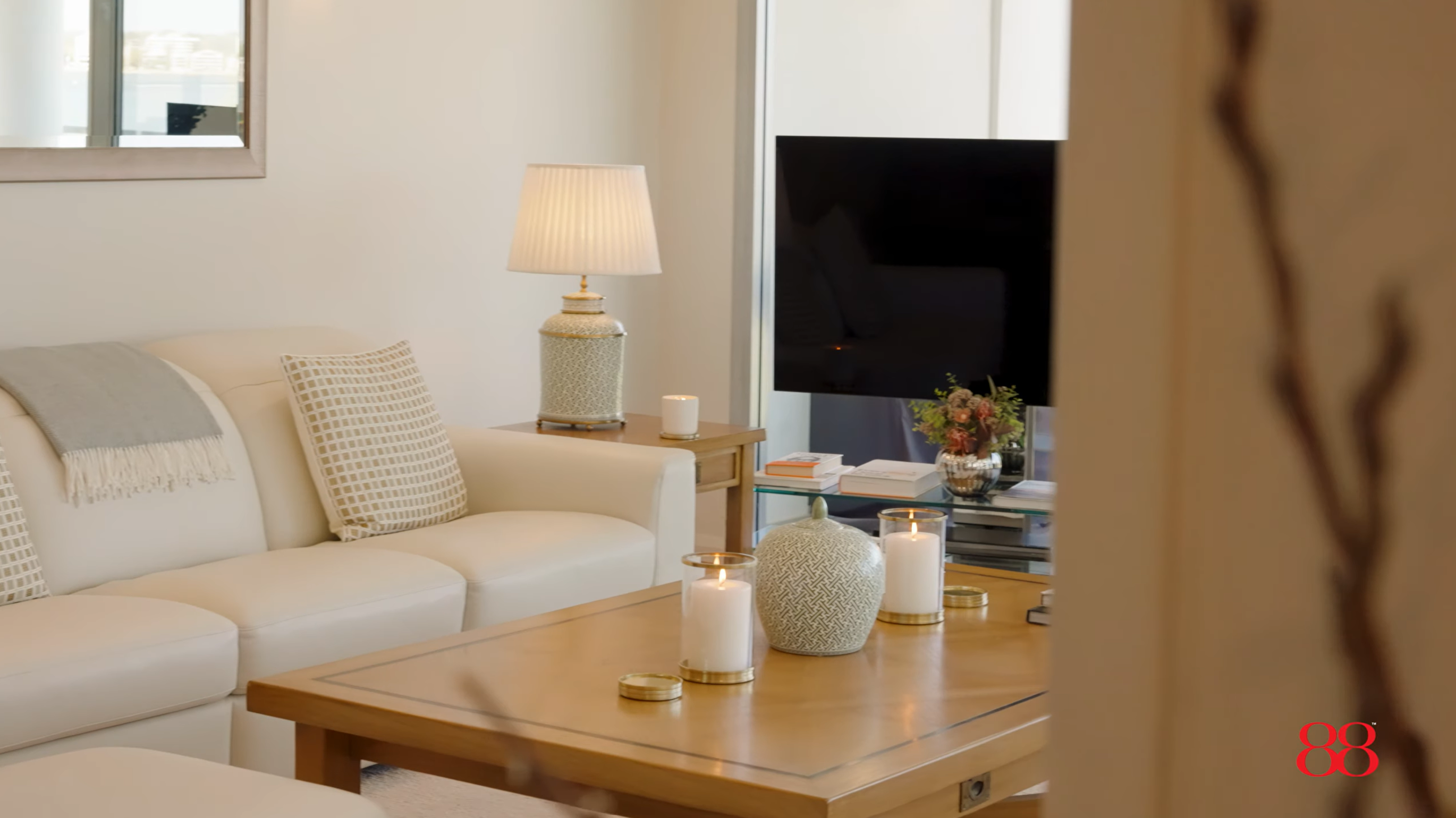 Full width banner image