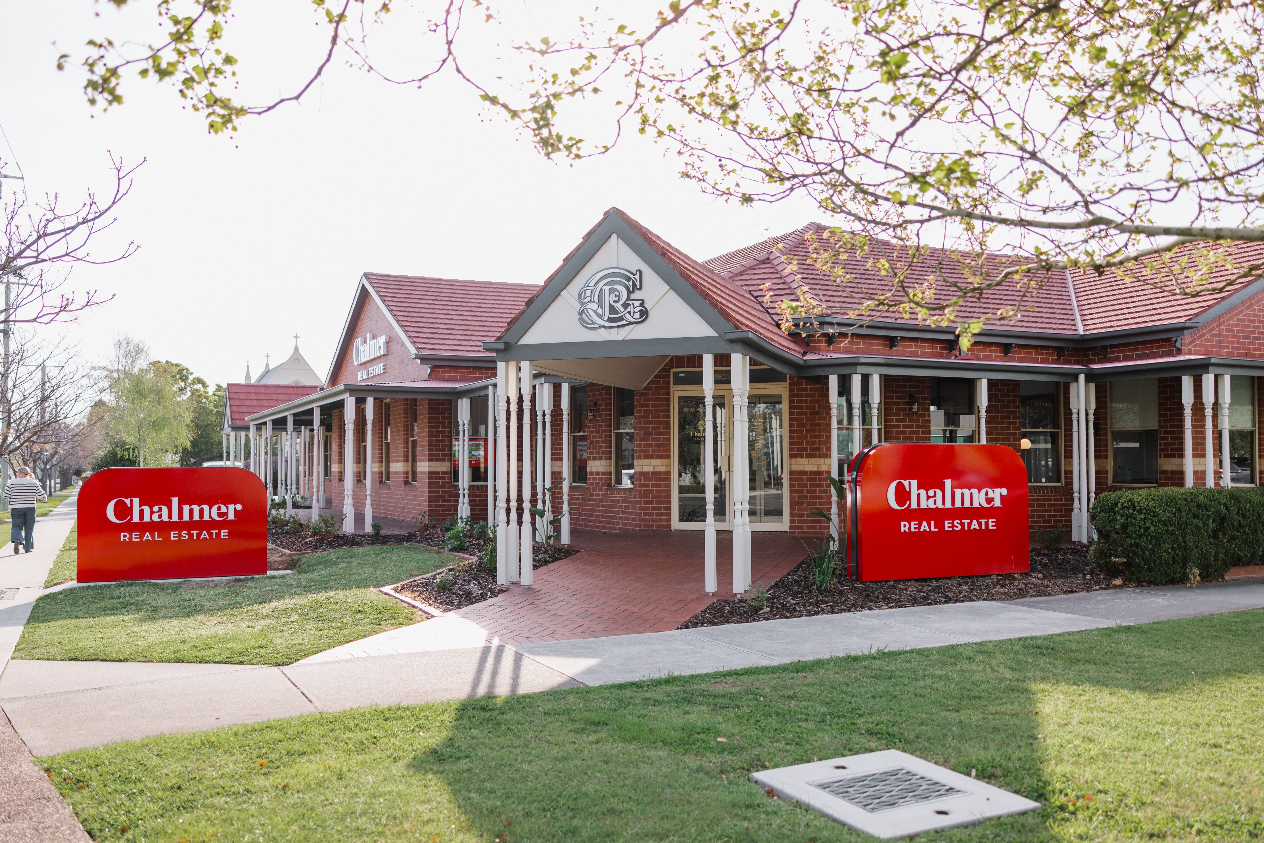 Full width banner image