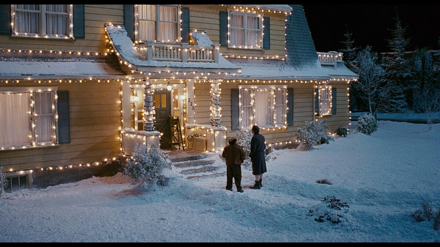Deck the Halls 4