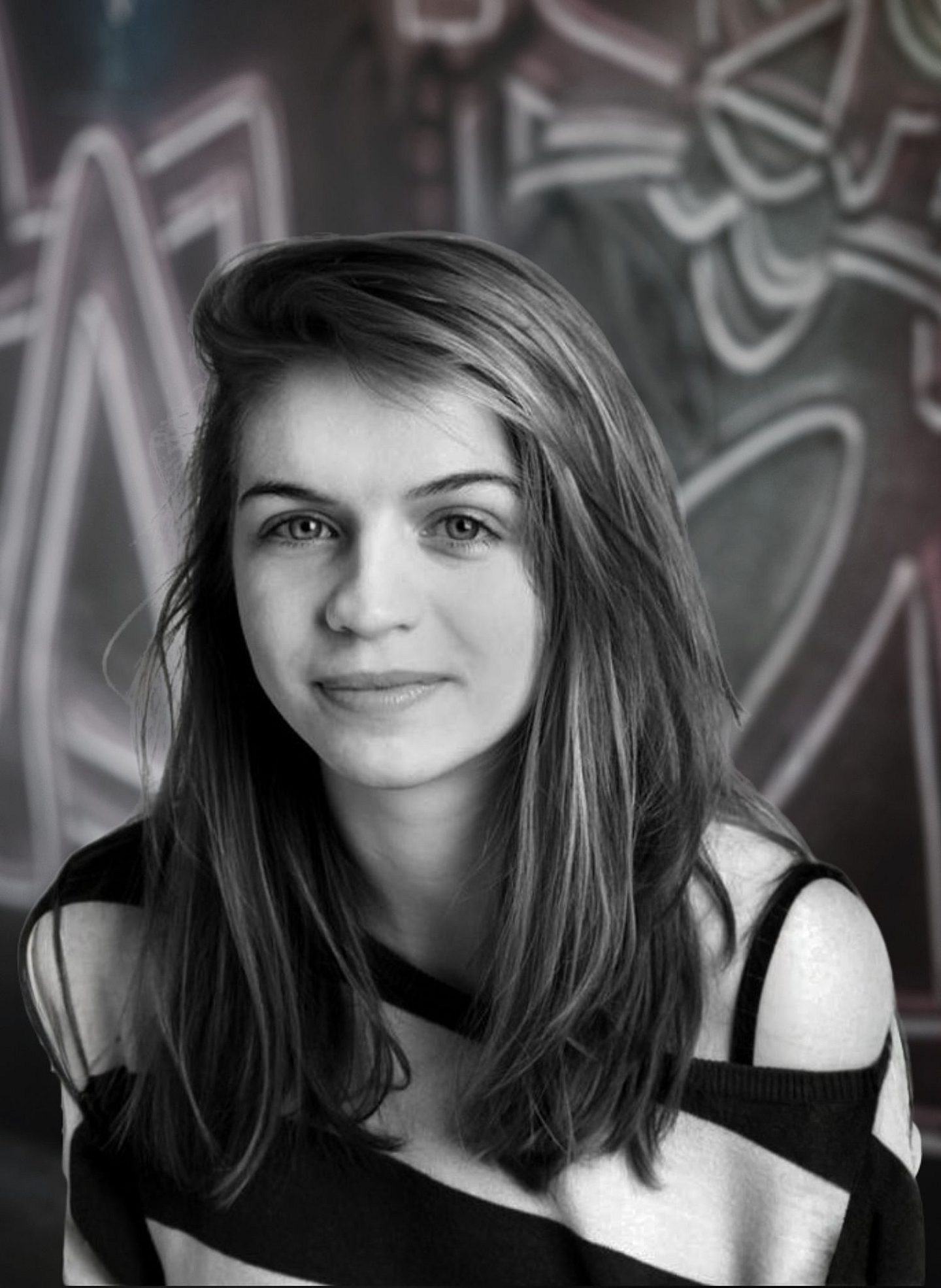 Maisie headshot Web Spec
