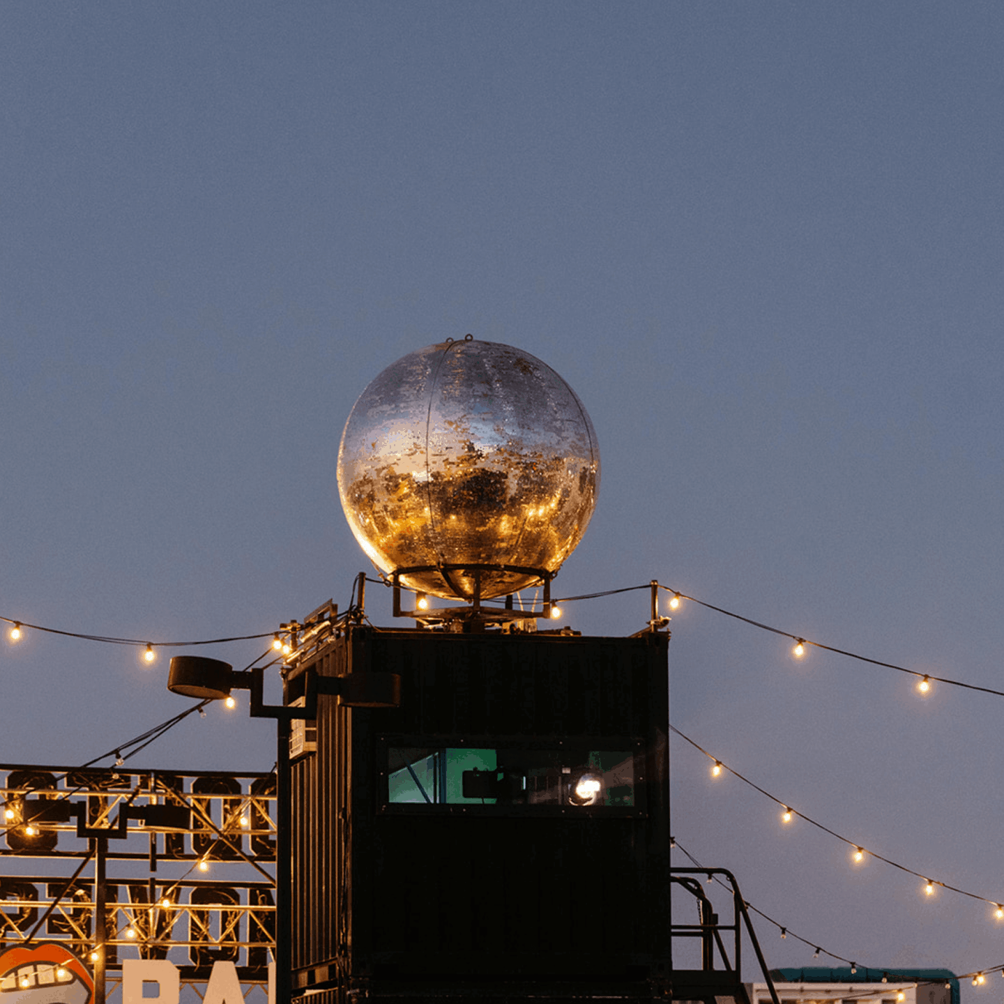 Disco Ball Header 3000x3000