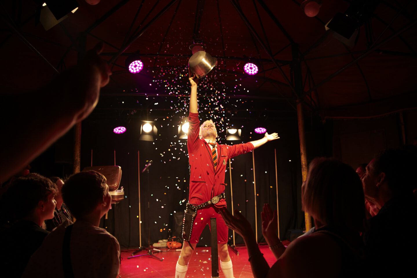 Idris Stanton What Glam Circus Man Kaifu Deng 02 2