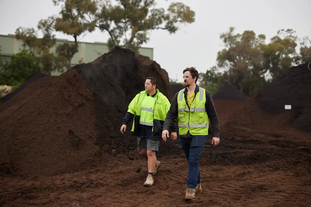 2025/08/compost-yard-050-Baileys-Kwinana-230831-JWyld-1.webp