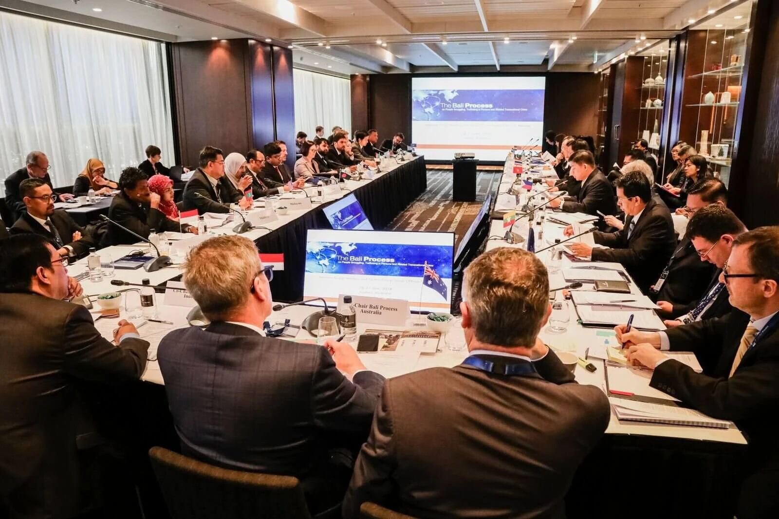 image-adhoc-group-meeting Image