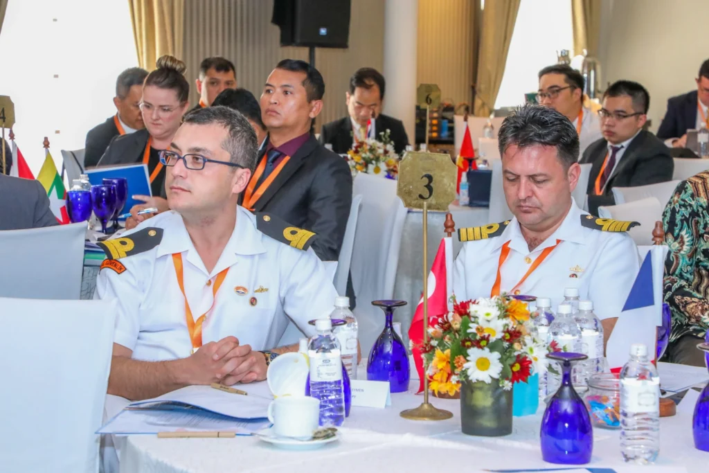 YEST9844-scaled Image